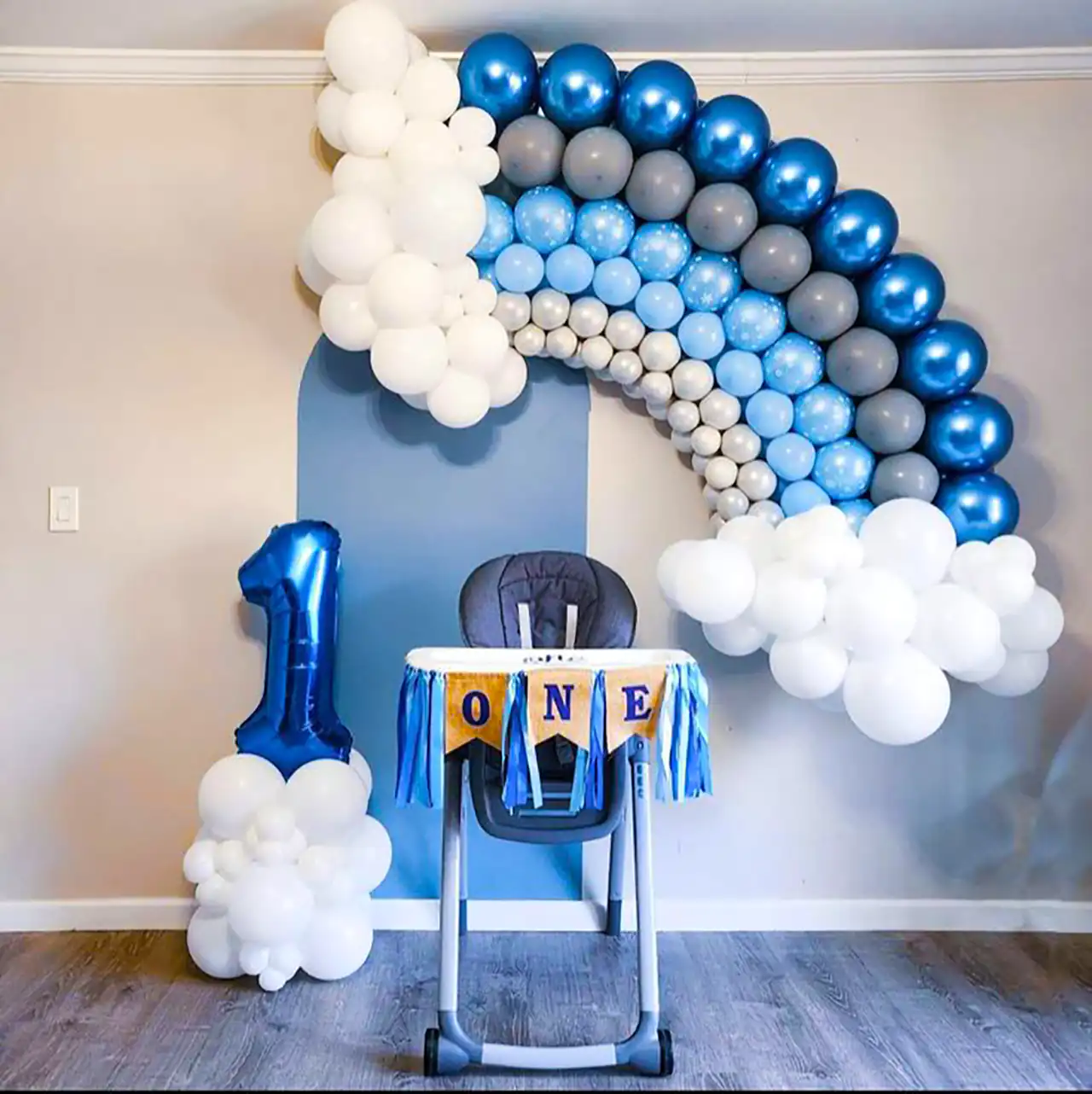 بادکنک آرایی آبی یونیک