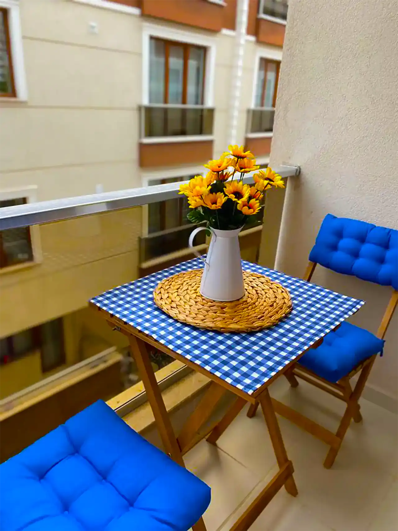 دکور تراس شیک