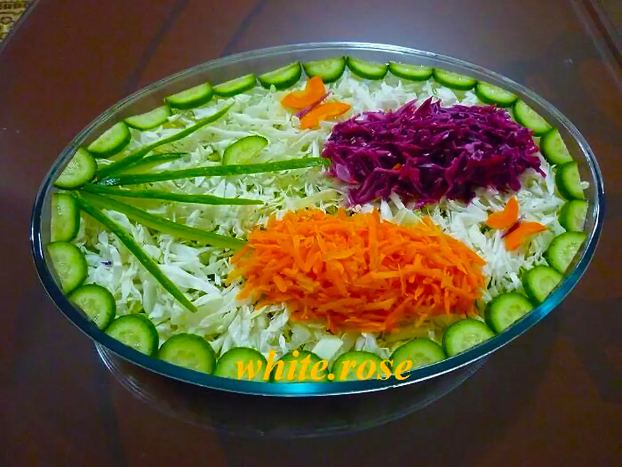 دیزاین سالاد کاهو