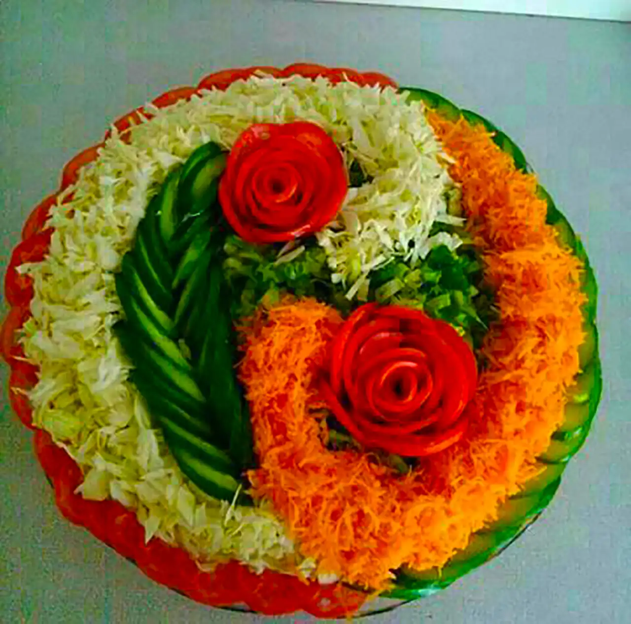 دیزاین سالاد کاهو