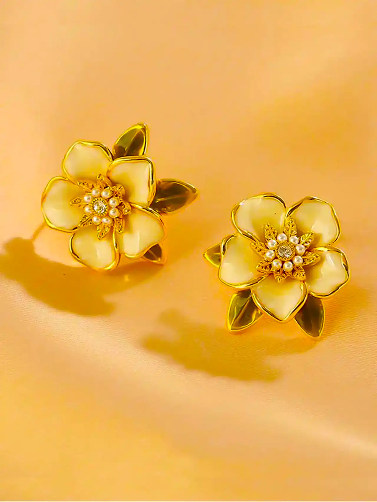 گوشواره میخی شیک