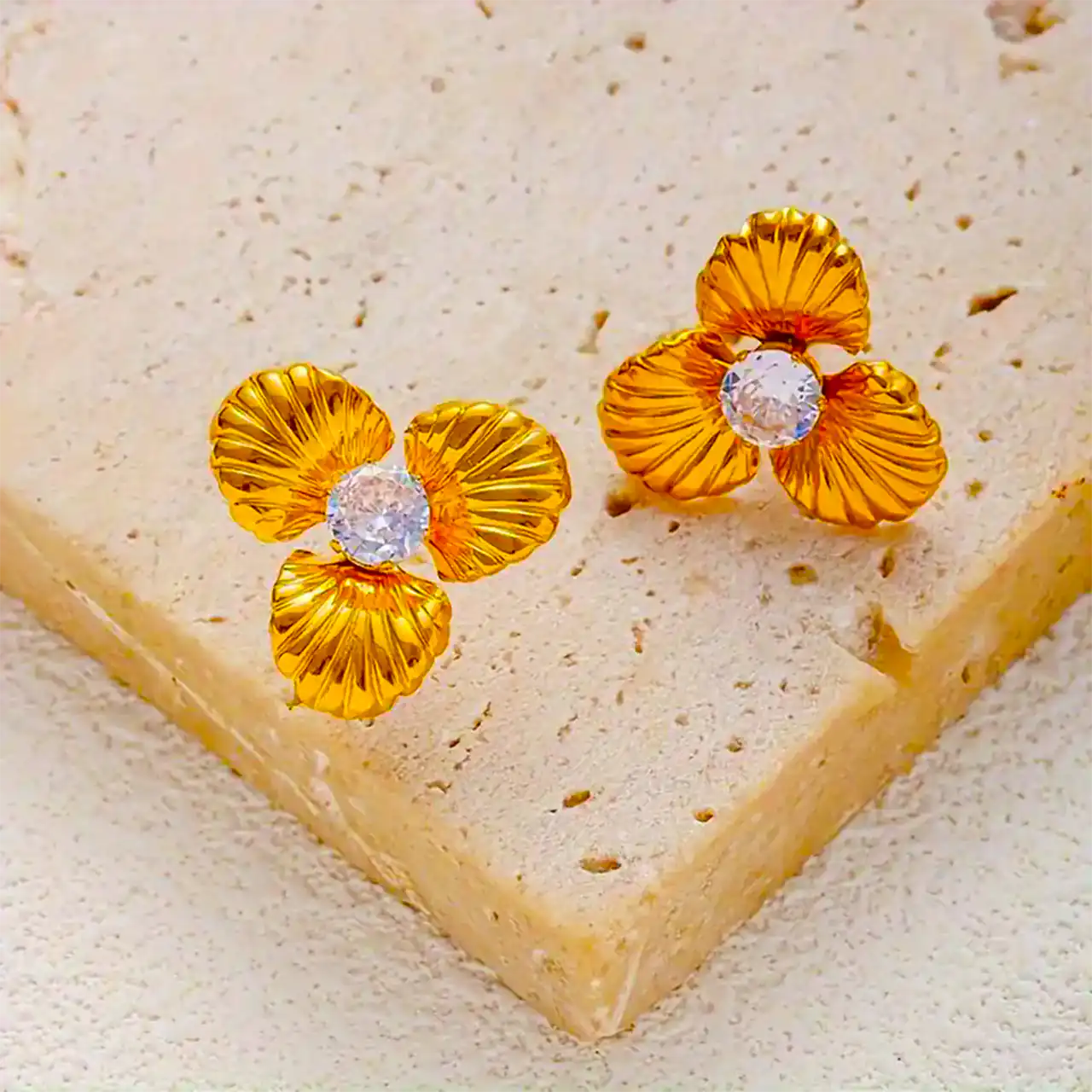 گوشواره میخی شیک