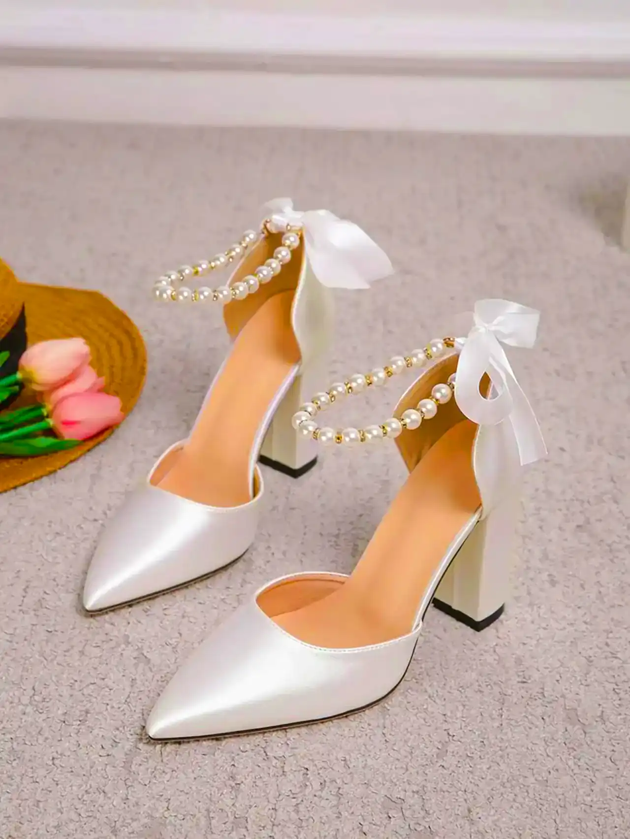 کفش سفید عروس