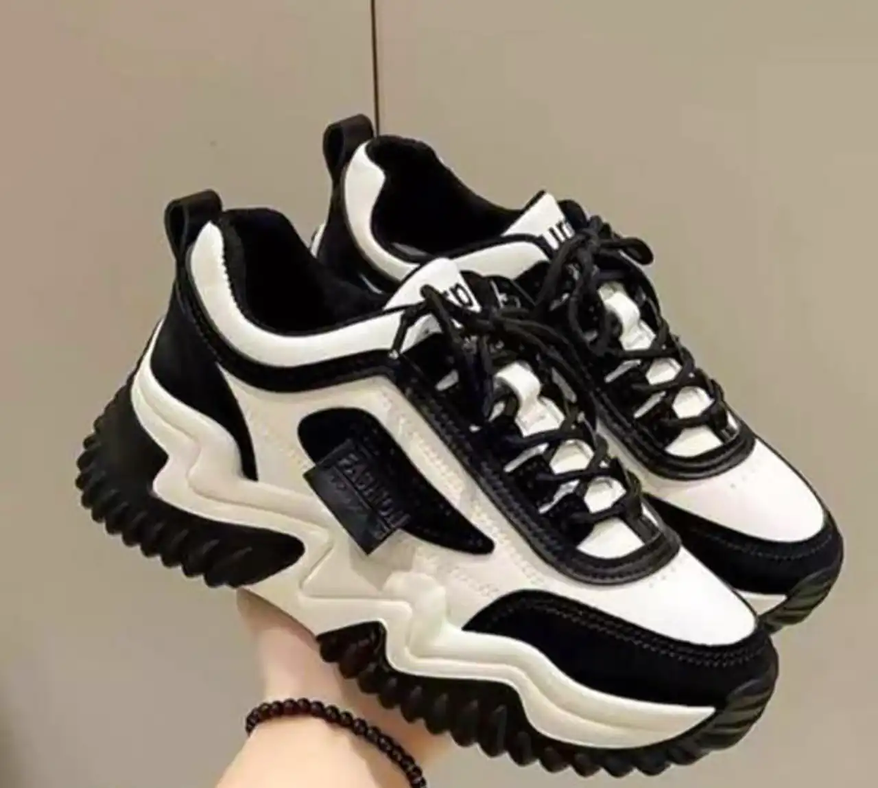 کتونی اسپرت شیک