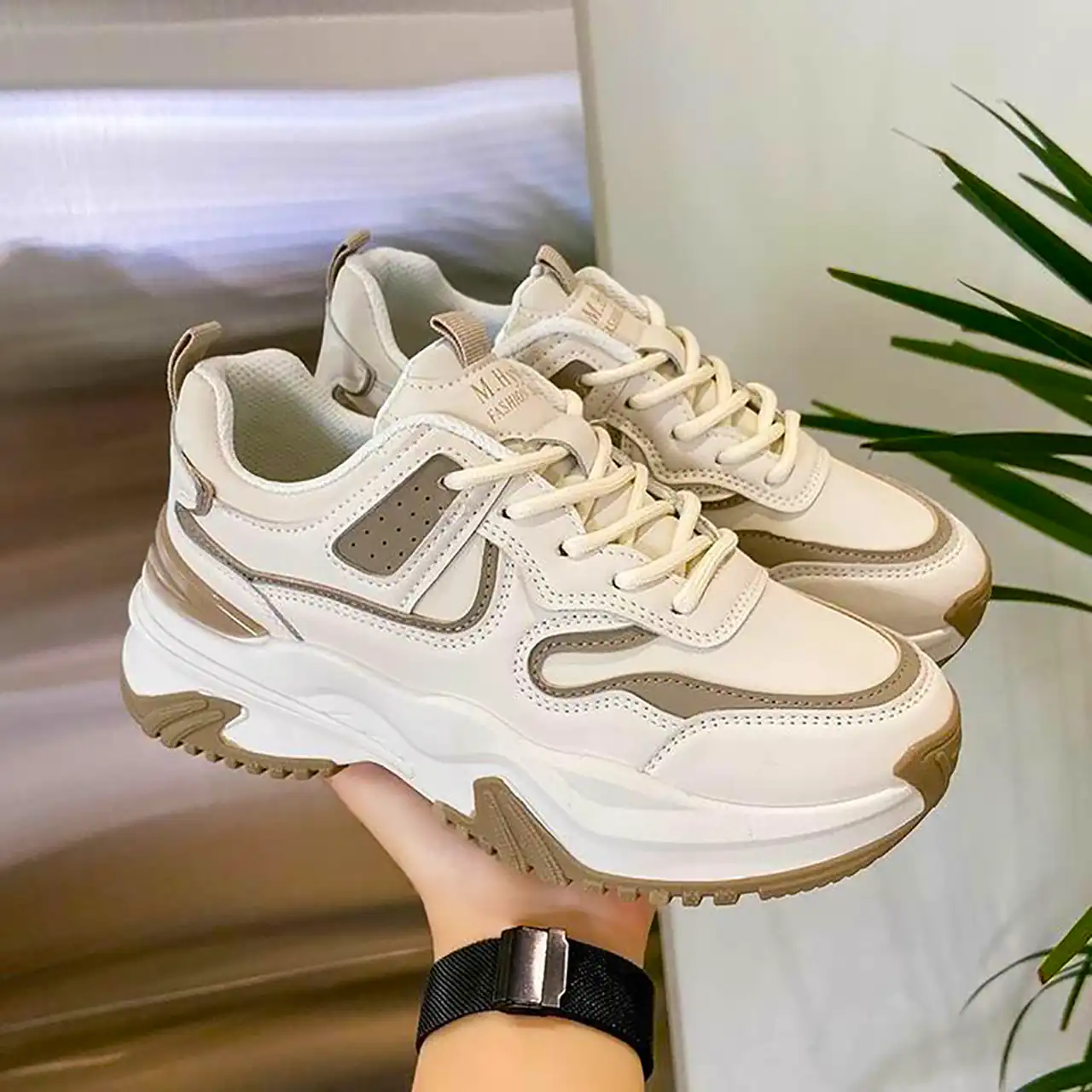 کتونی اسپرت شیک