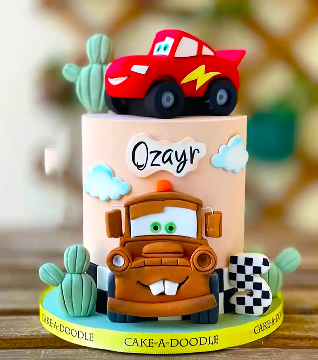 کیک تولد مک کویین