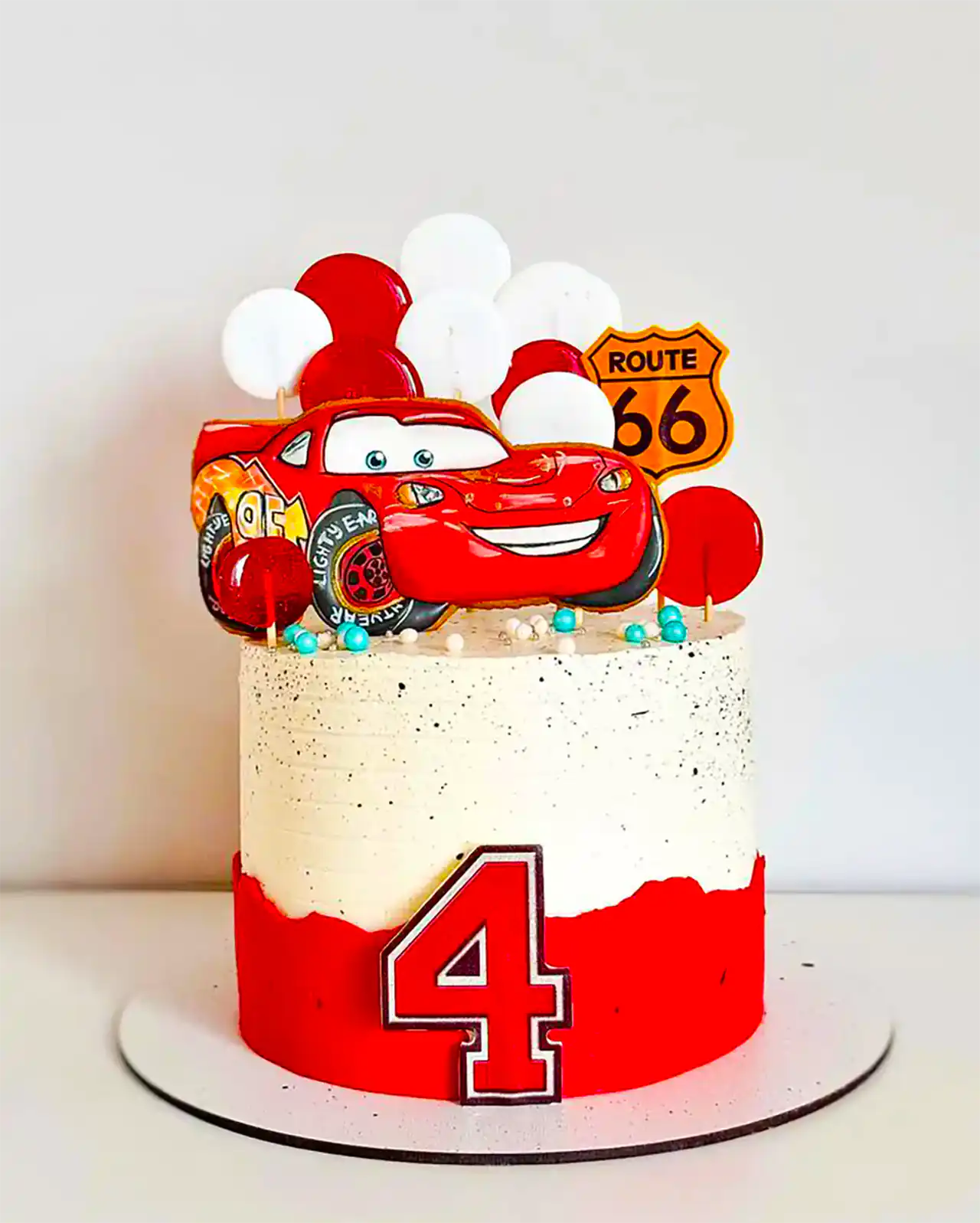 کیک تولد مک کویین