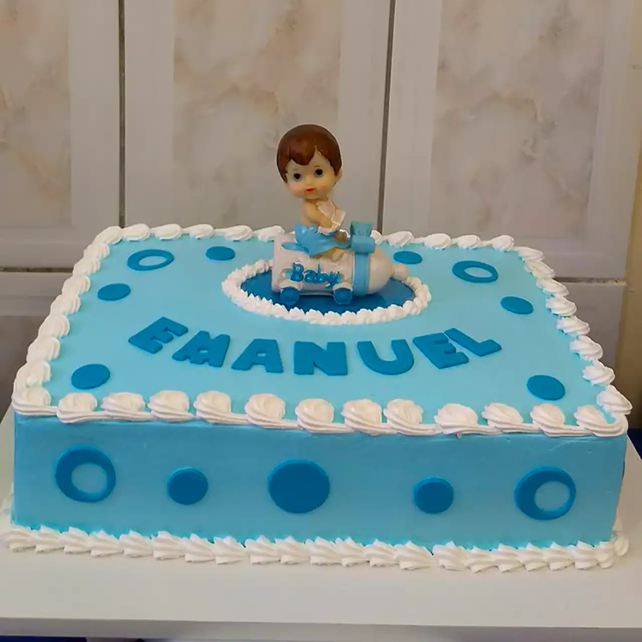 کیک تولد مستطیلی