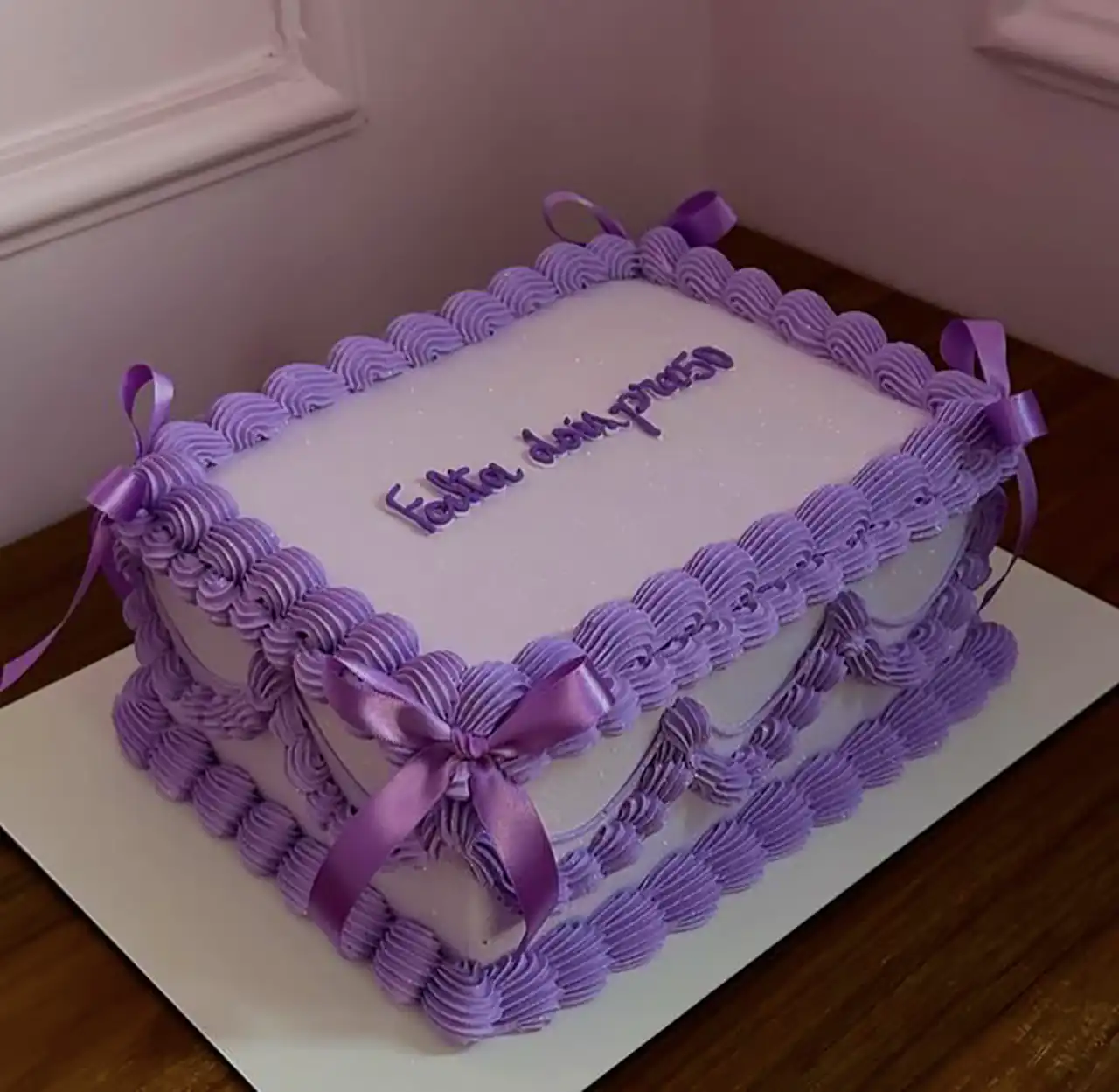 کیک تولد مستطیلی