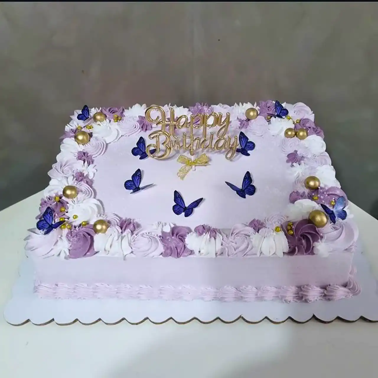 کیک تولد مستطیلی