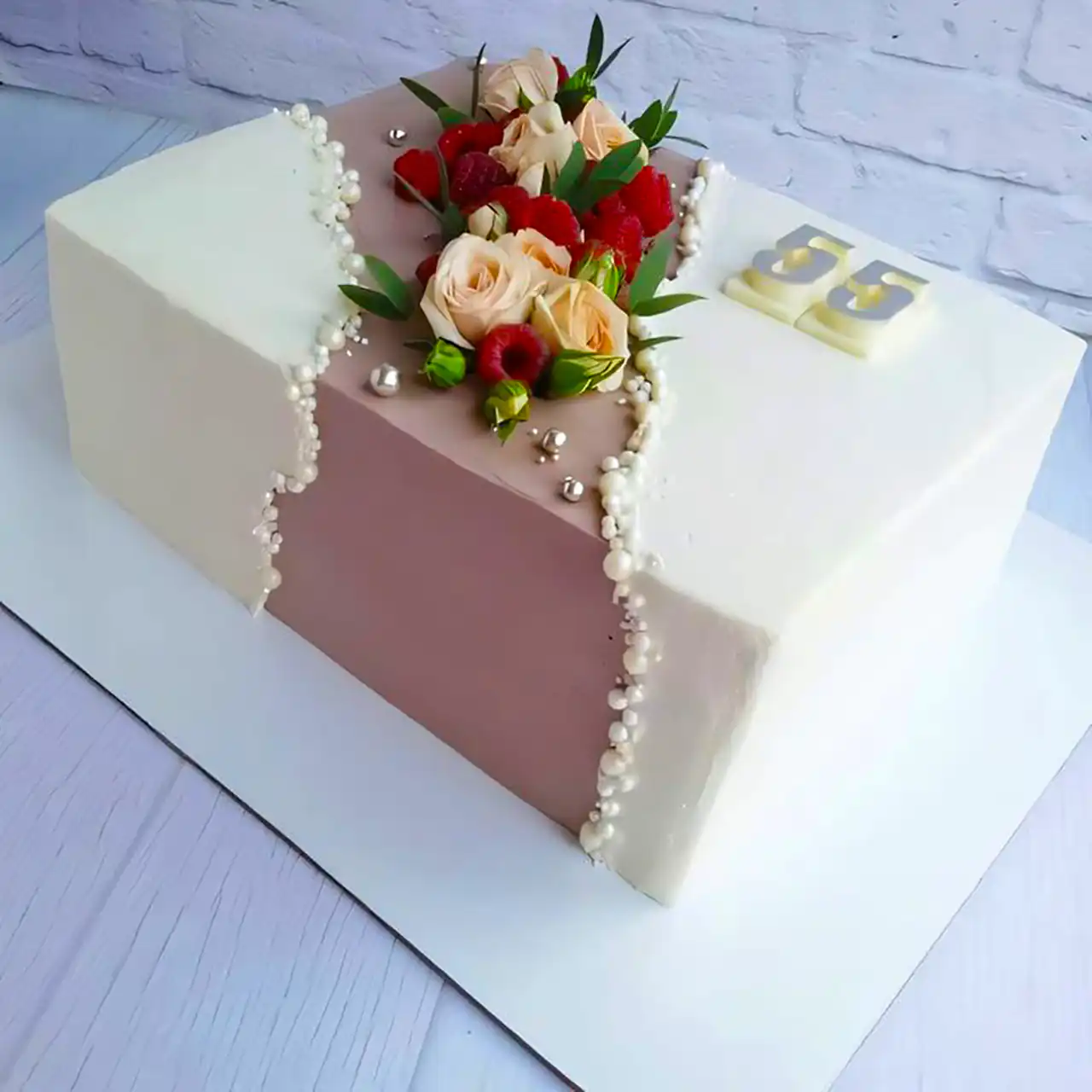 کیک تولد مستطیلی