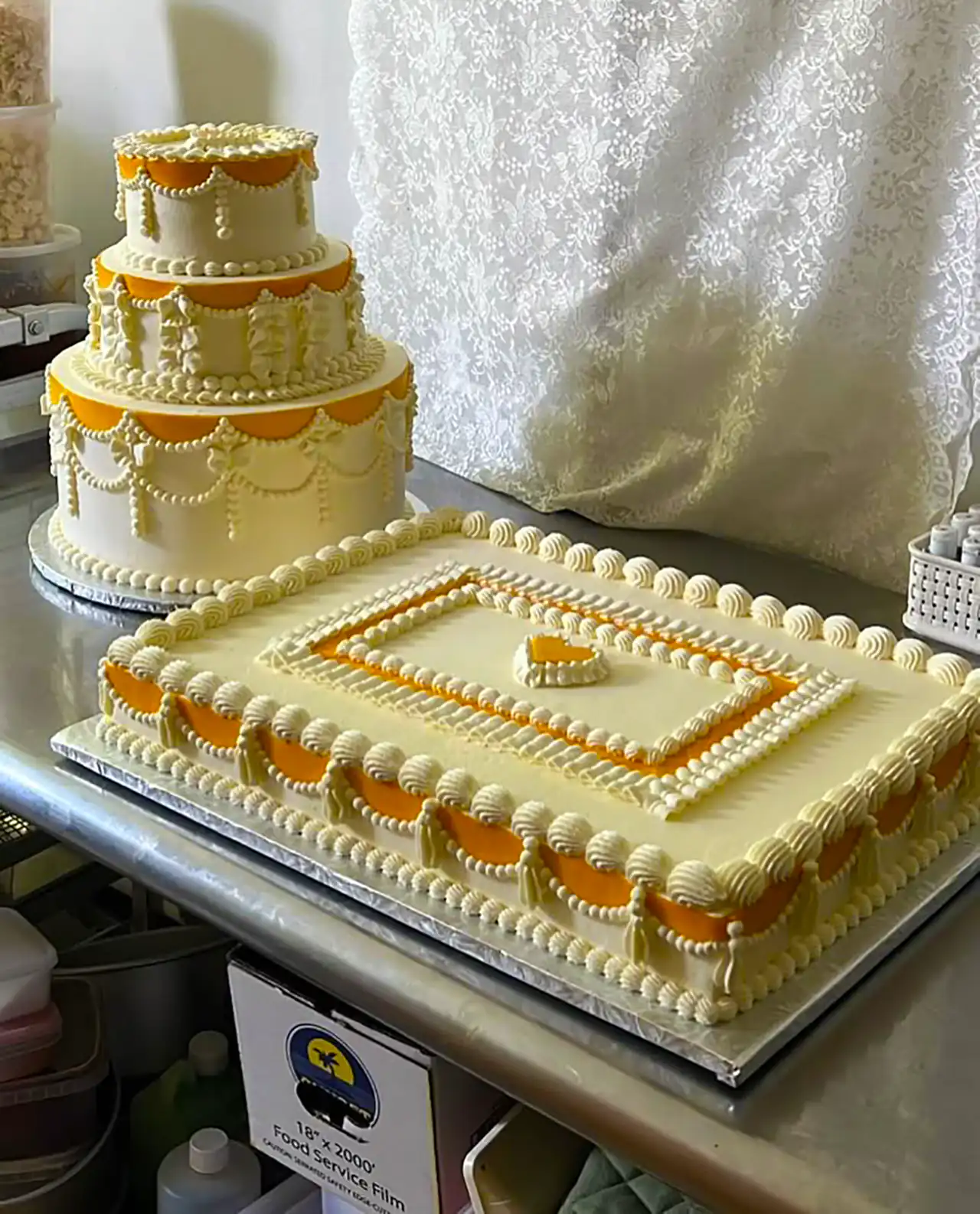 کیک تولد مستطیلی