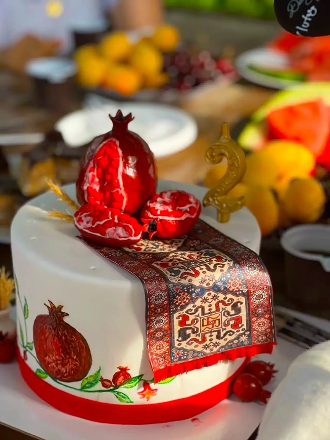 کیک یلدایی شیک