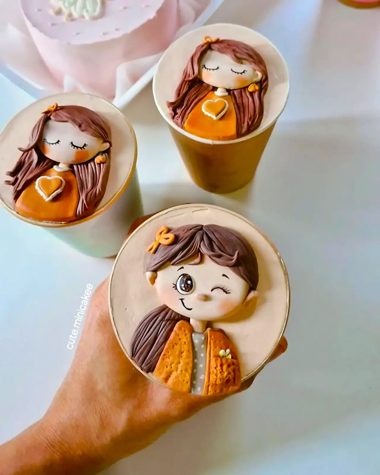 کیک لیوانی مینیمال