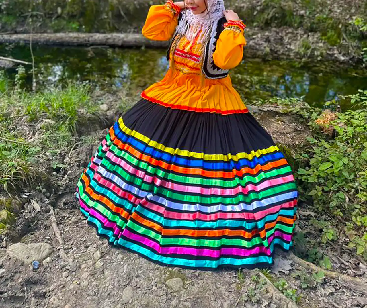 لباس محلی زنانه گیلکی شیک