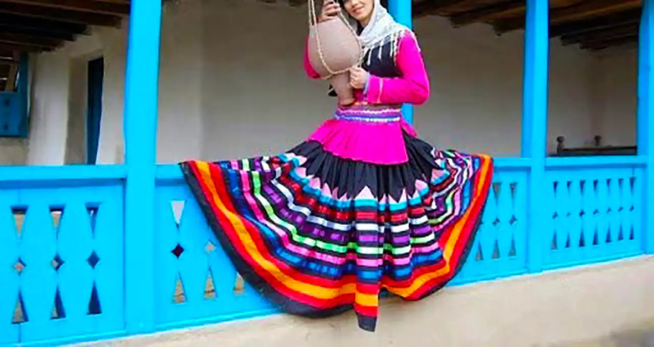 لباس محلی زنانه گیلکی شیک