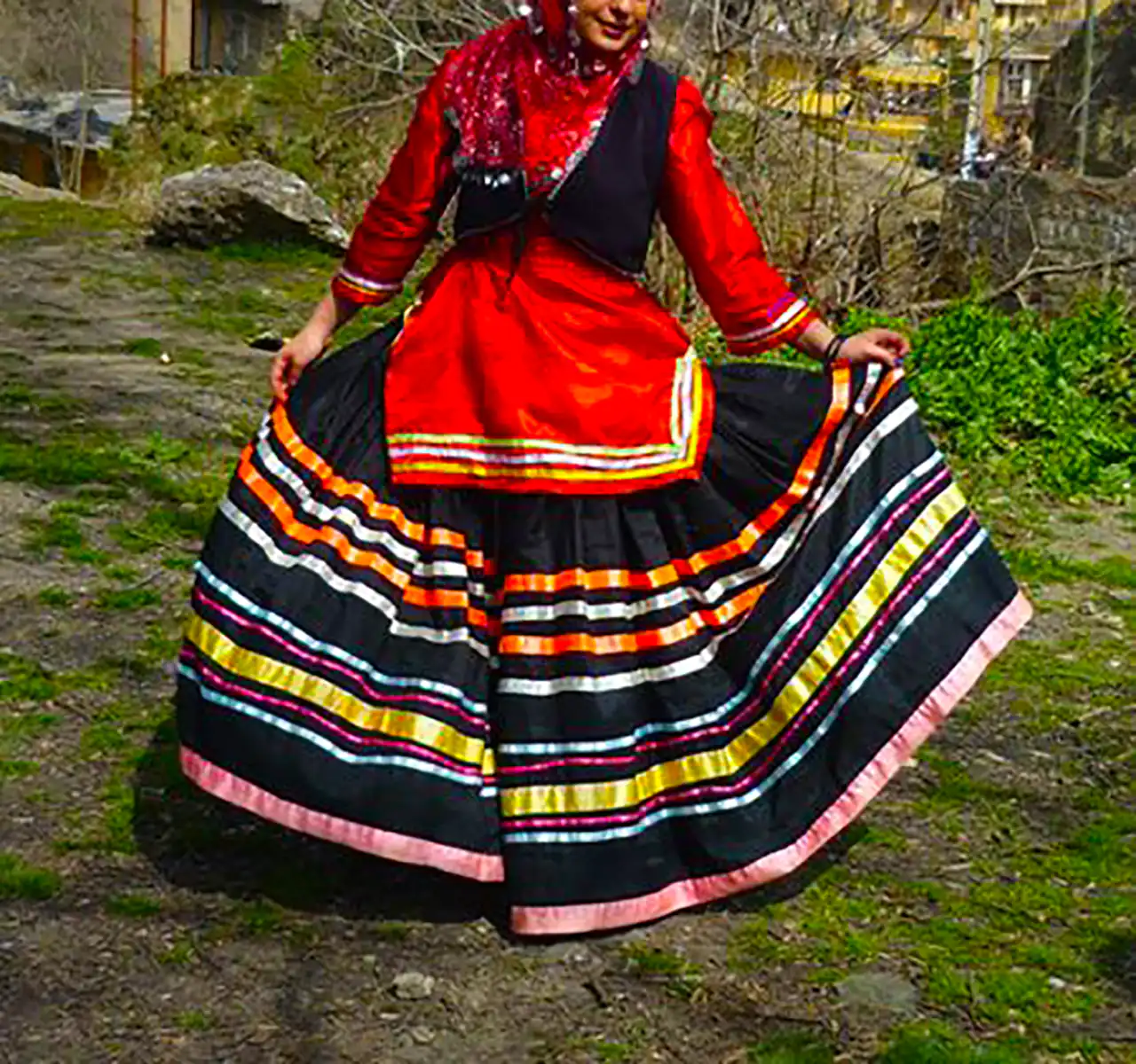 لباس محلی زنانه گیلکی شیک