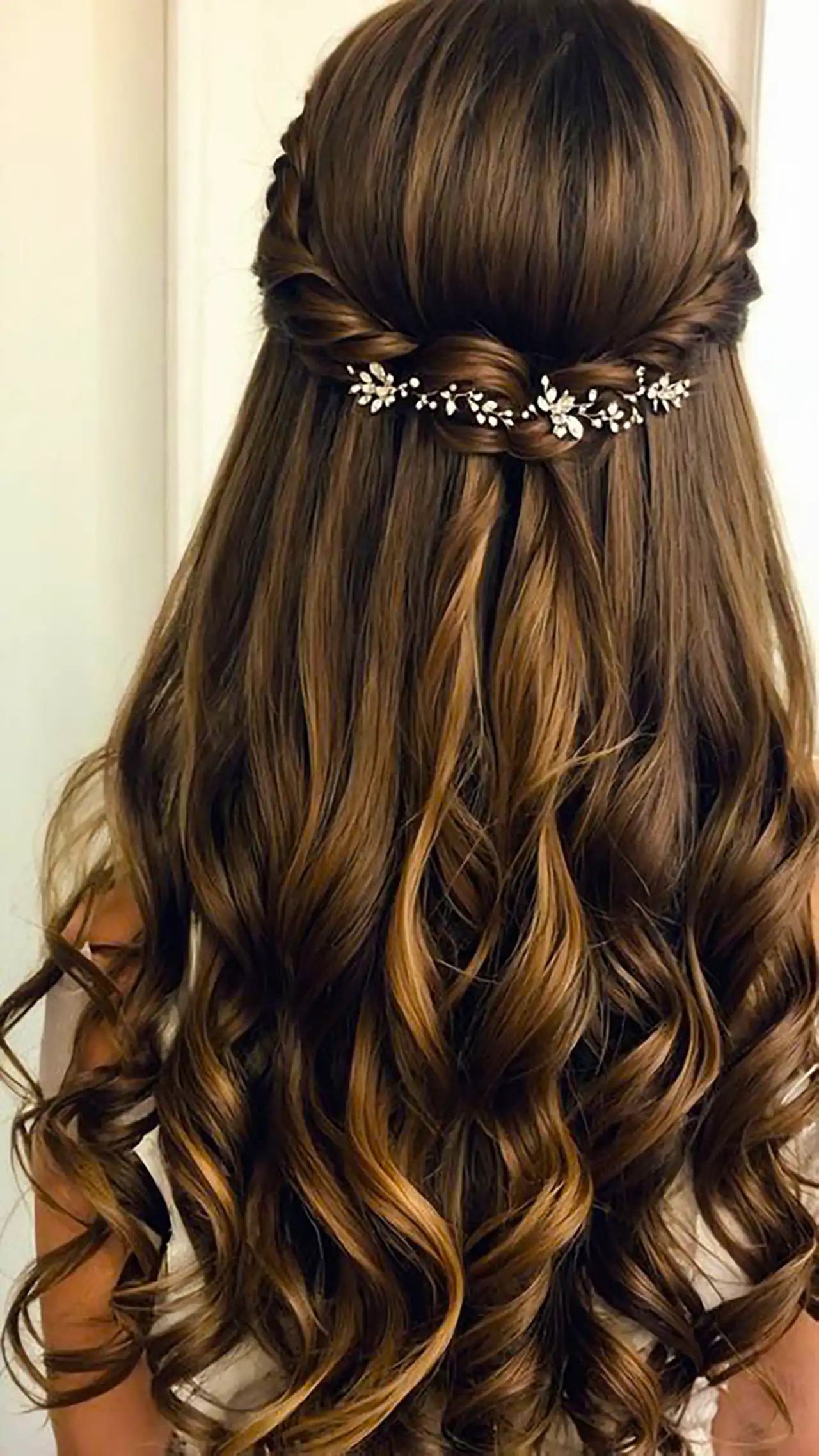 شینیون مو بلند باز