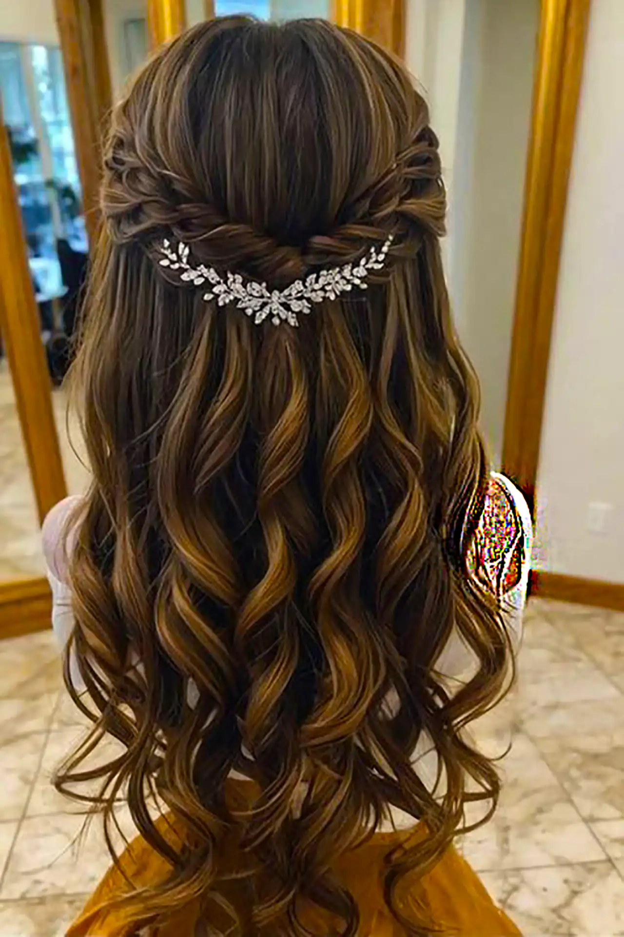 شینیون مو بلند باز