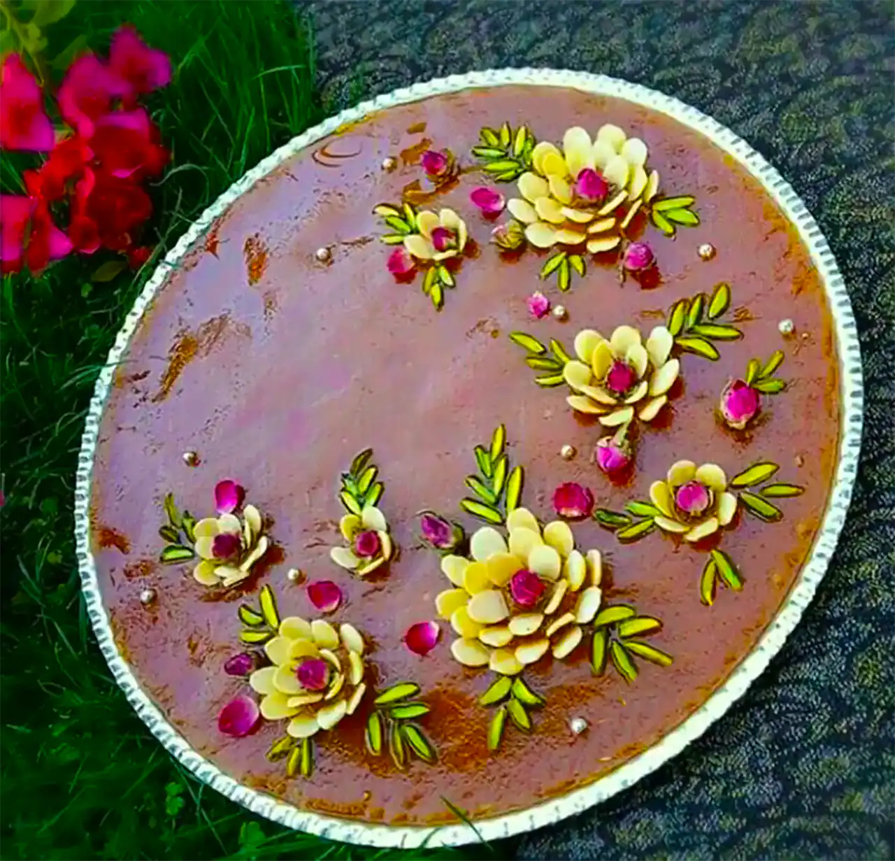 تزئین حلوا مجلسی