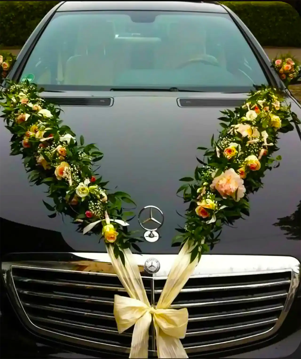 تزئین ماشین عروس