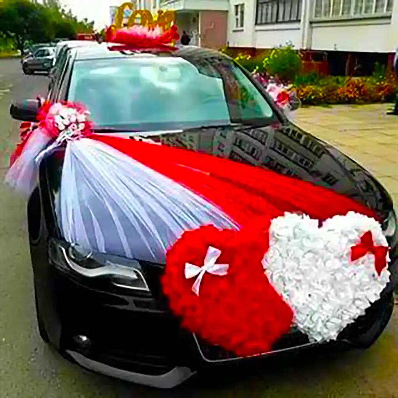 تزئین ماشین عروس