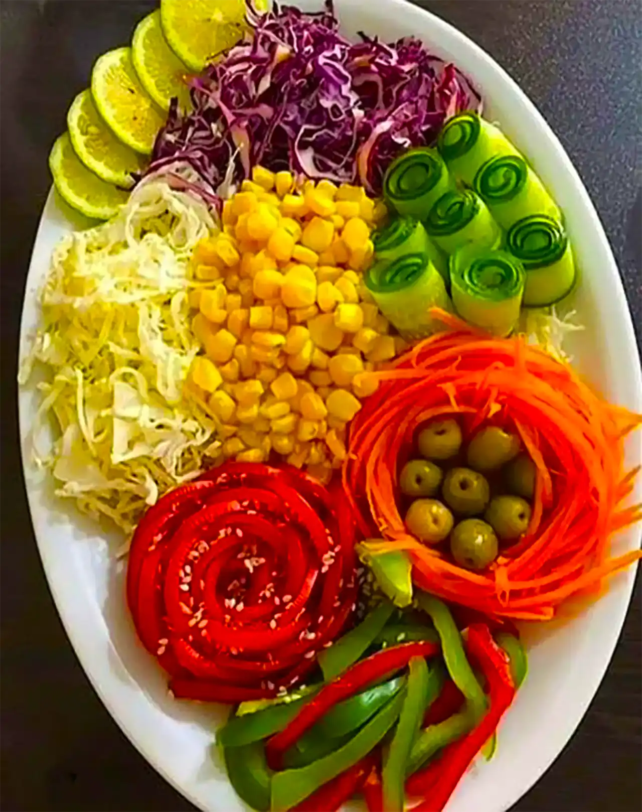 تزئین سالاد فصل