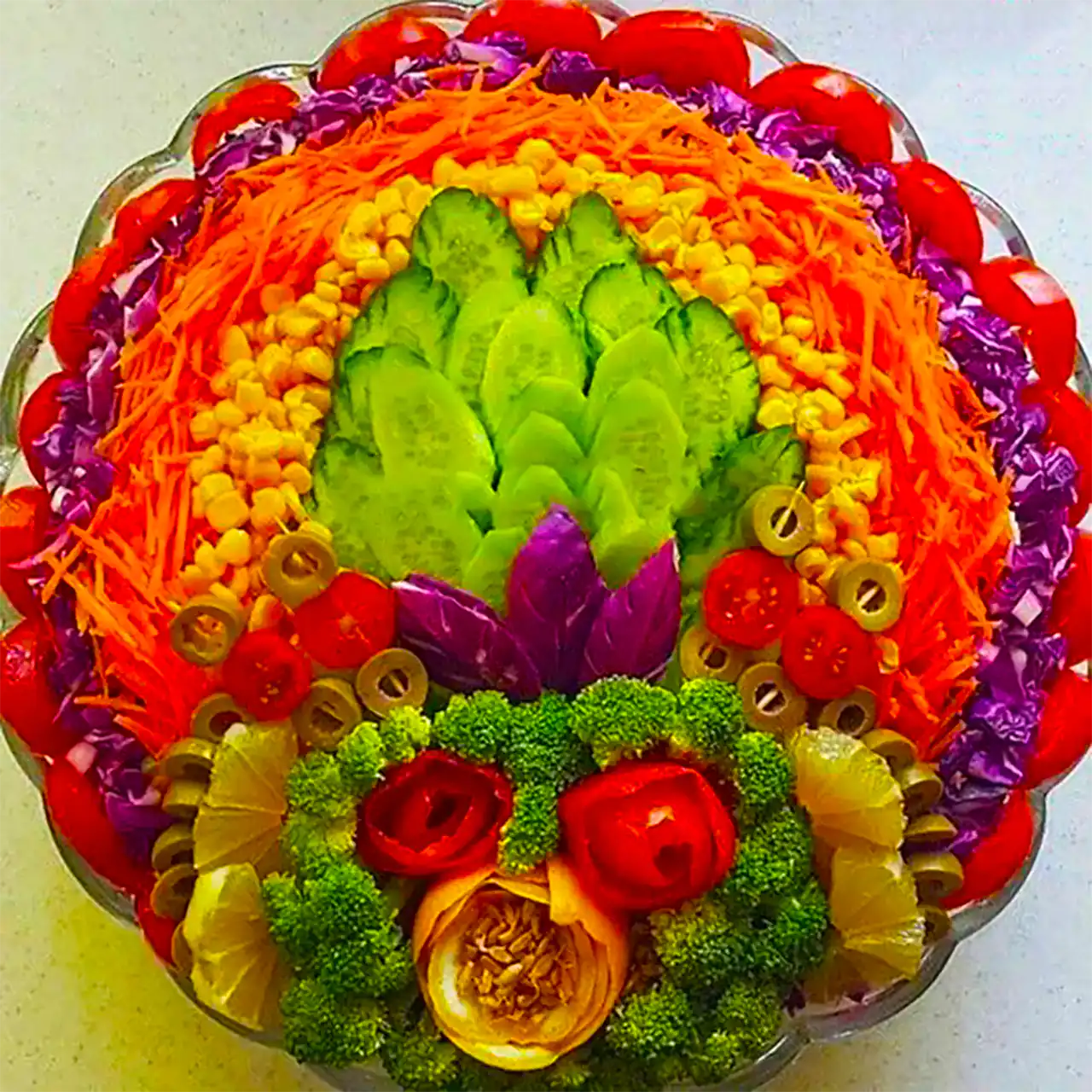 تزئین سالاد فصل