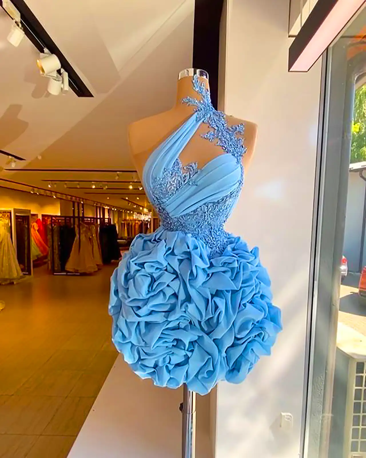 لباس مجلسی کوتاه عروسکی