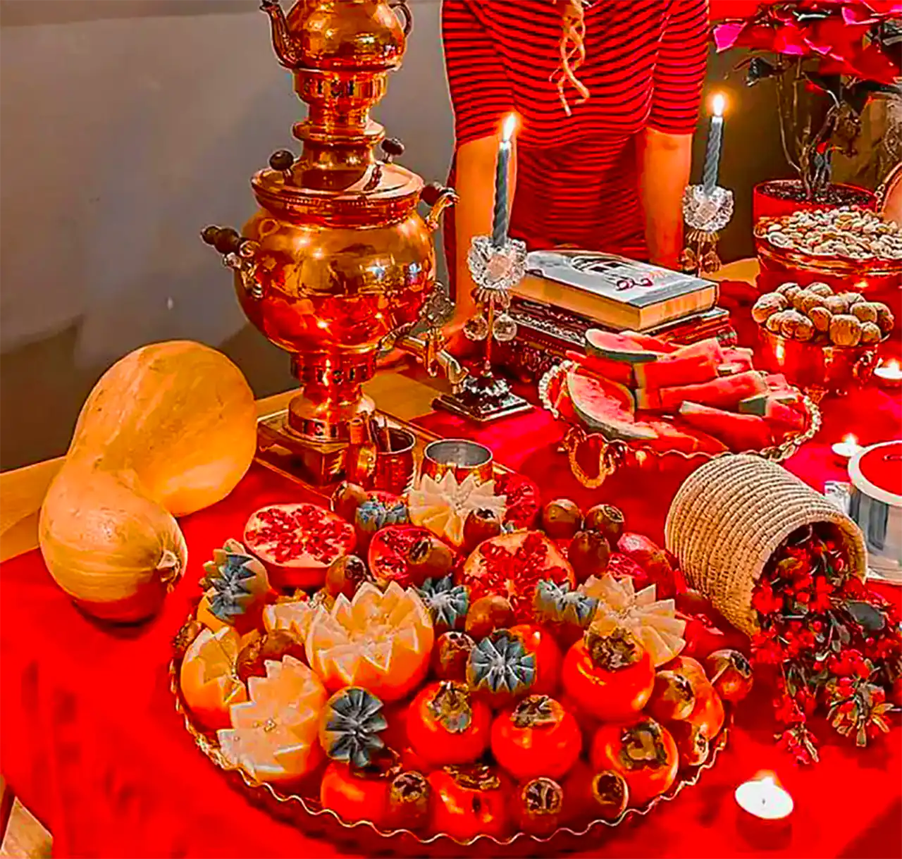 چیدن سنتی برای شب یلدا