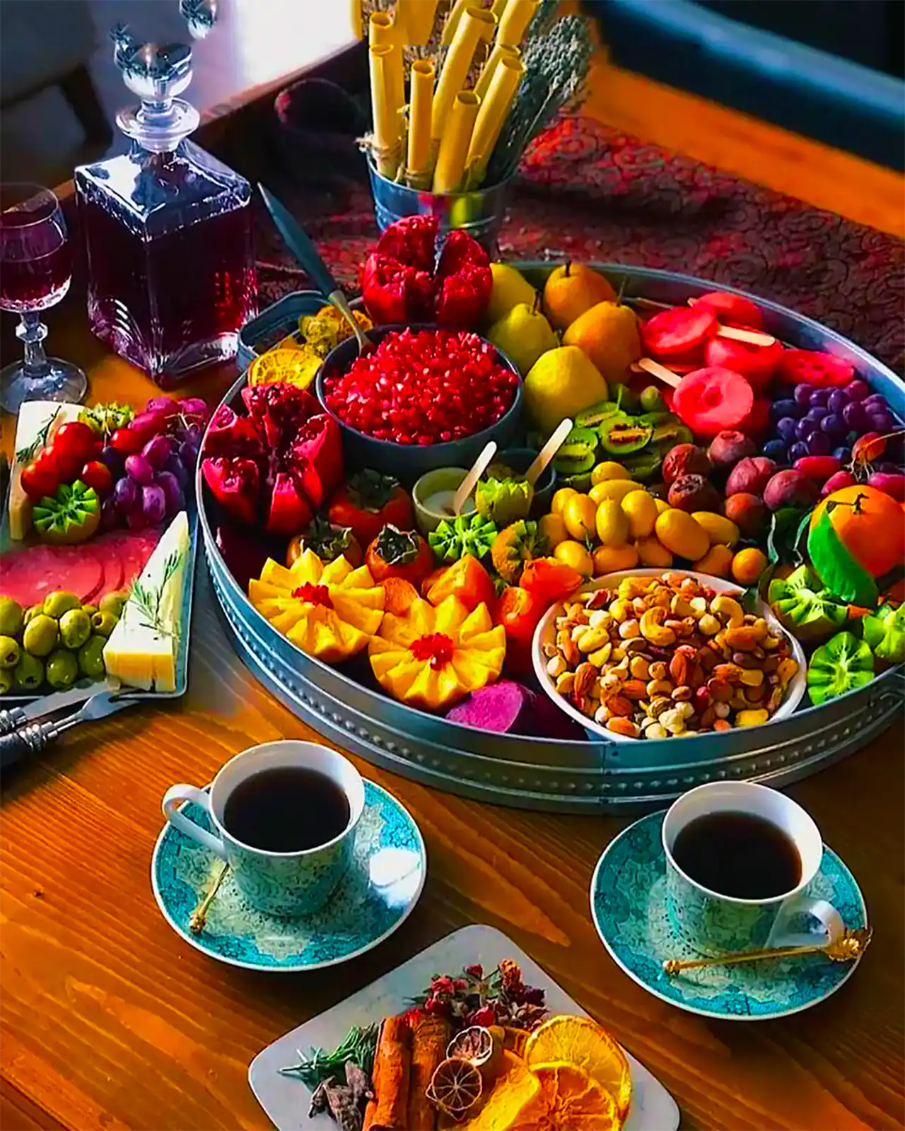 چیدن سنتی برای شب یلدا