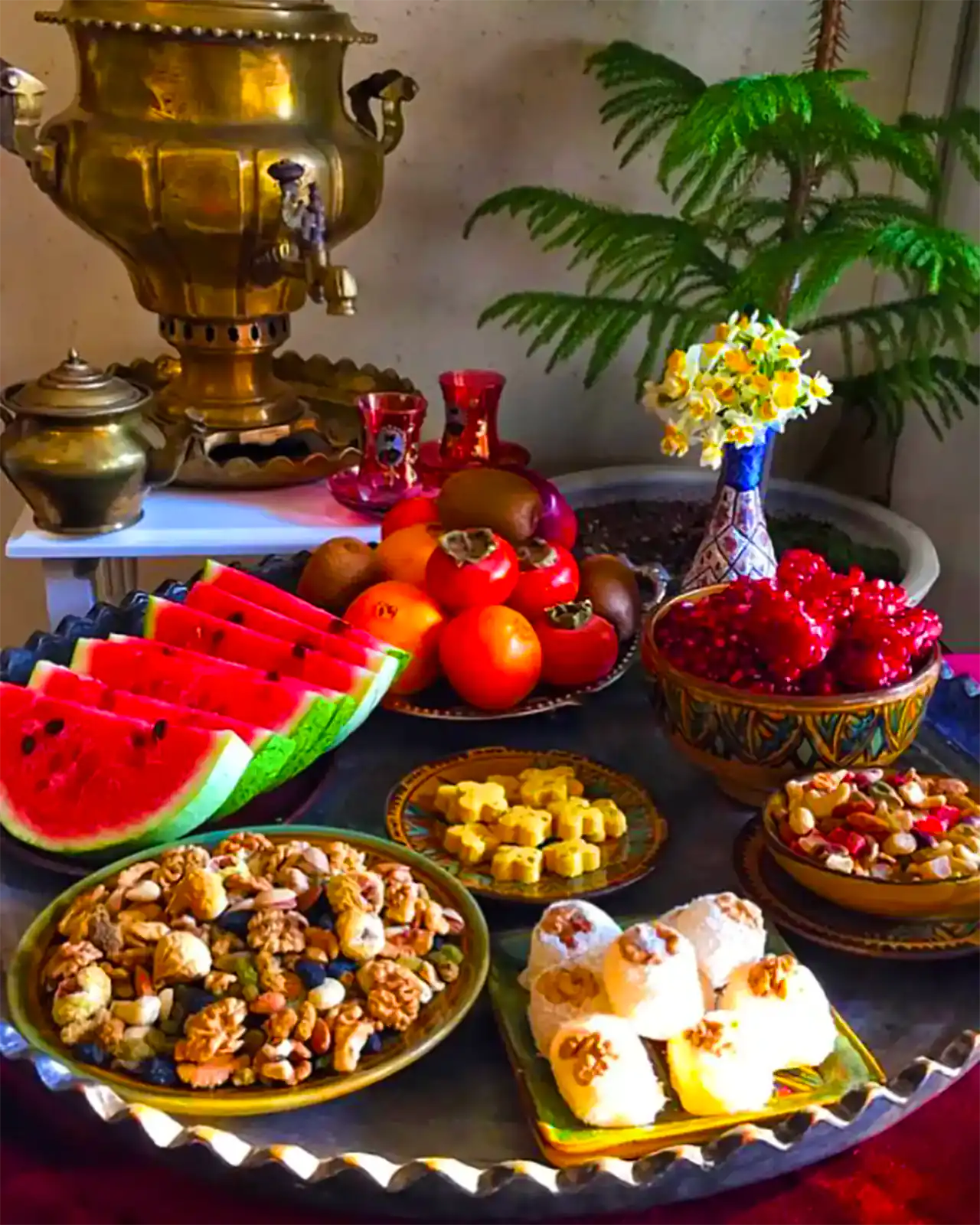 چیدن سنتی برای شب یلدا