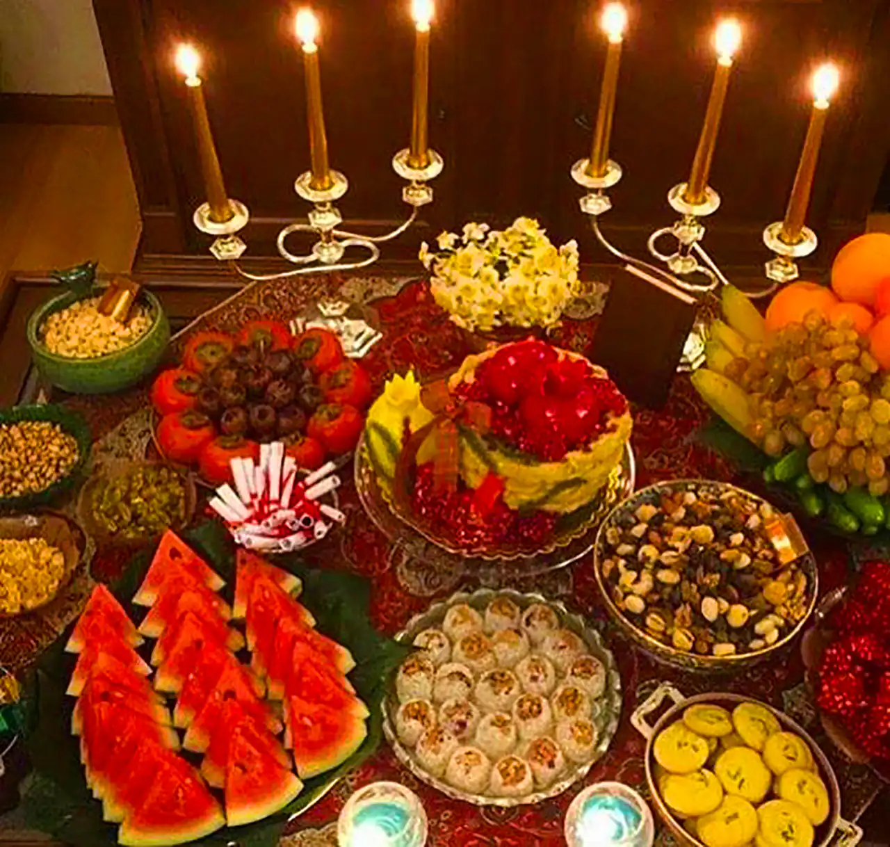 چیدمان میز یلدایی