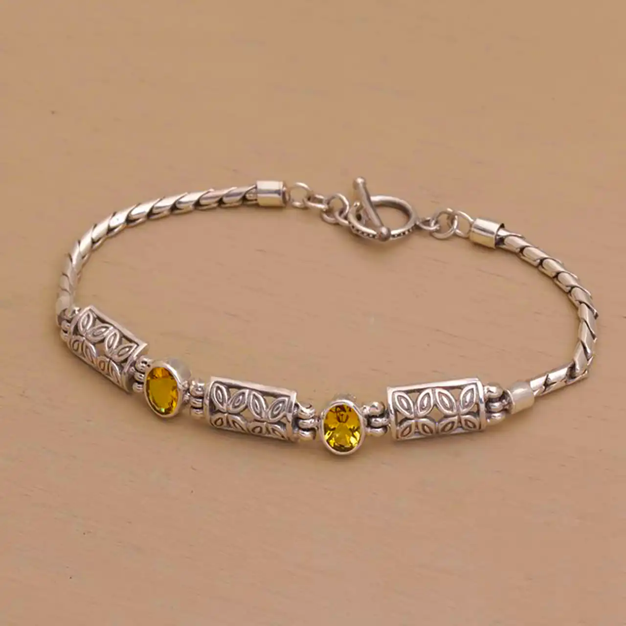 دستبند بنگل نقره ای خاص