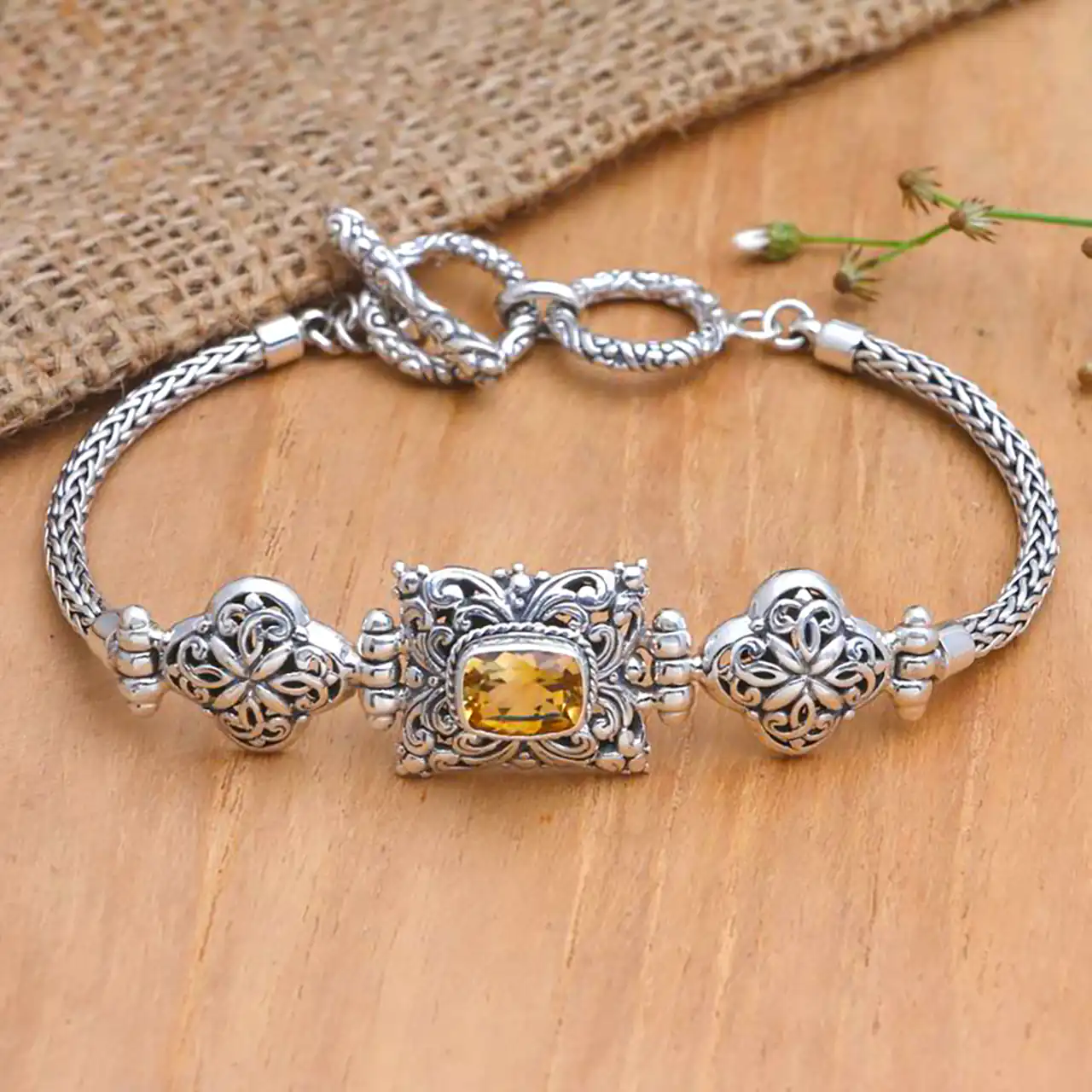 دستبند بنگل نقره ای خاص