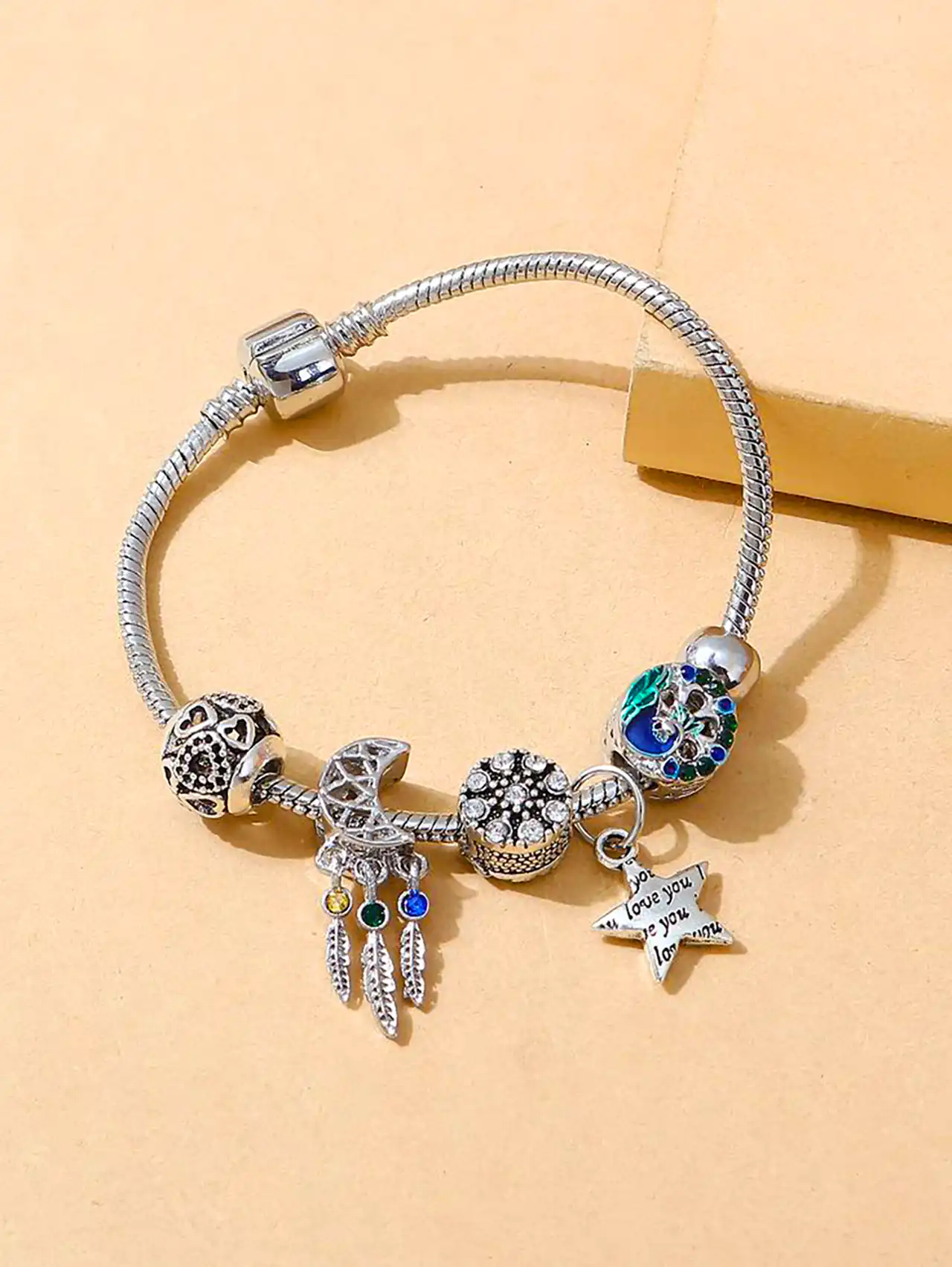 دستبند بنگل نقره ای خاص