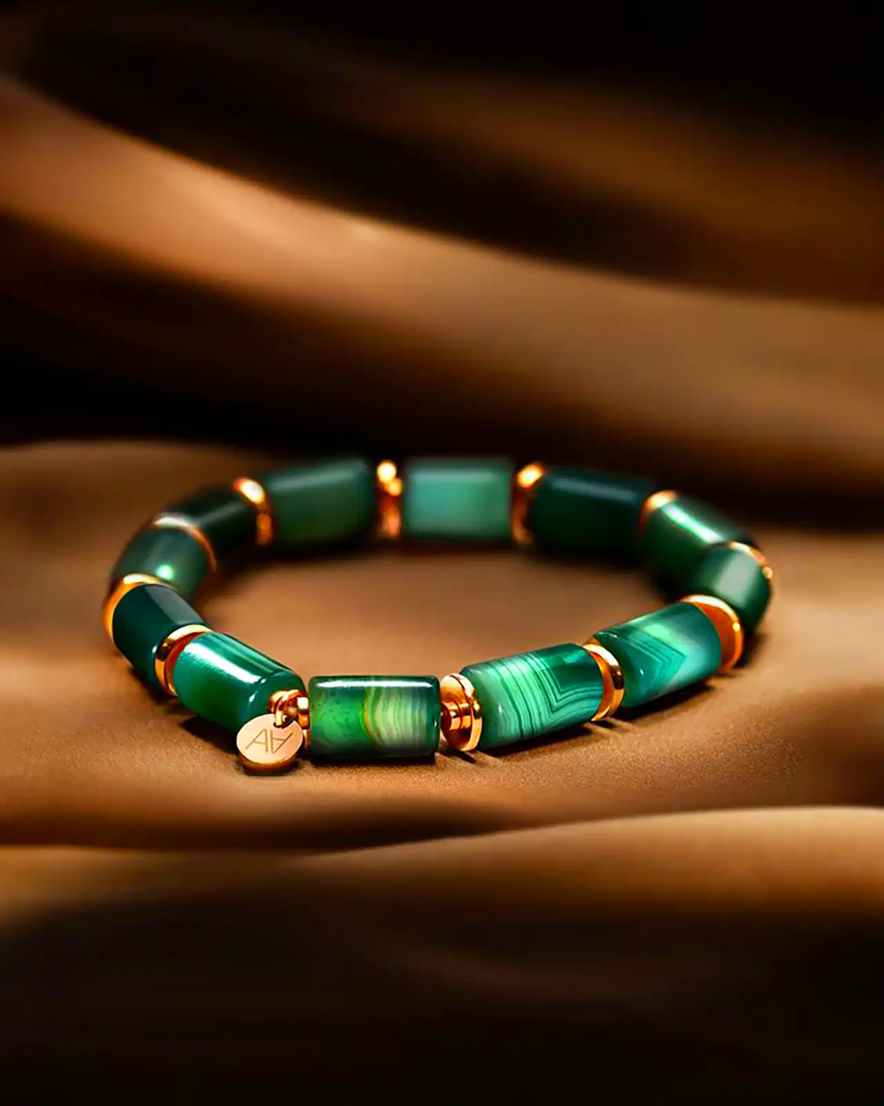 دستبند سنگ زمرد