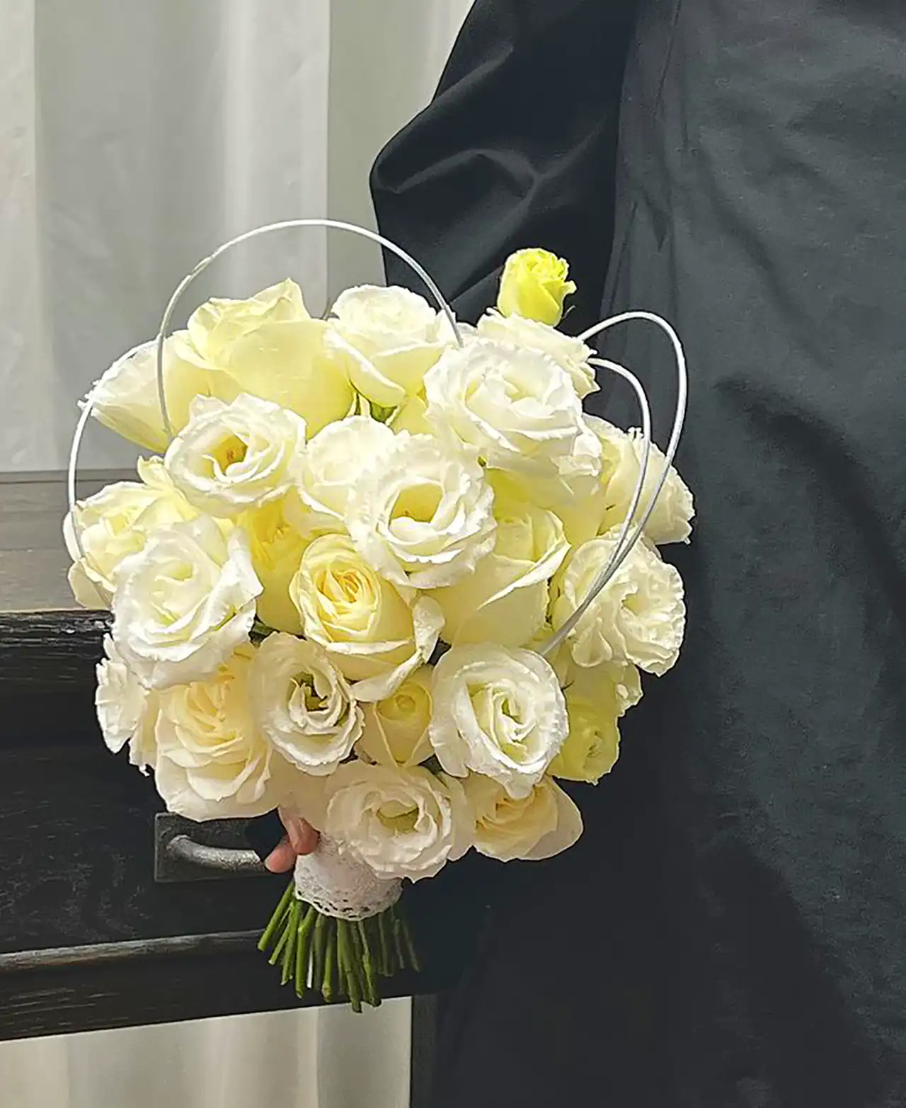 دسته گل سفید عروس