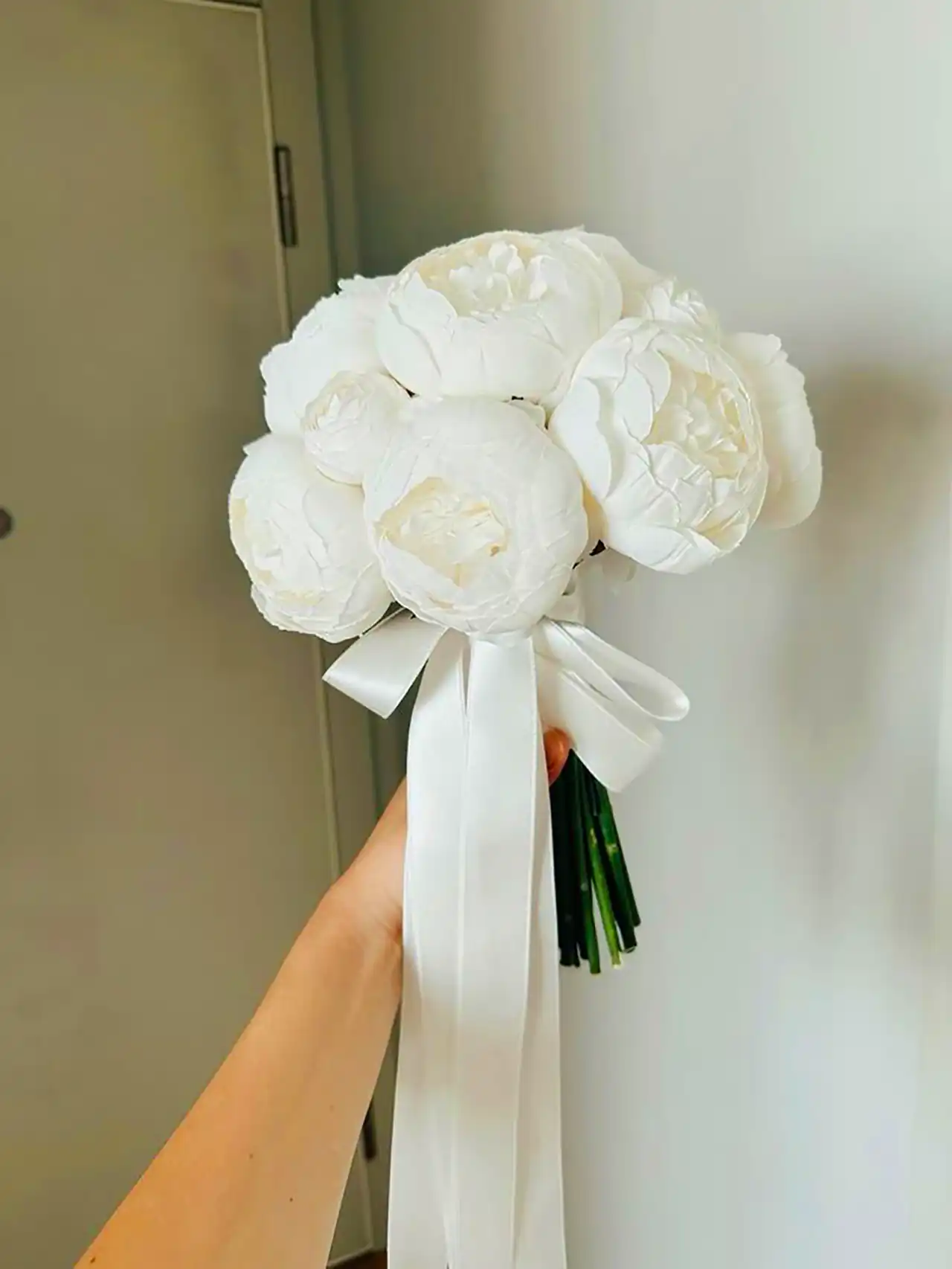 دسته گل سفید عروس