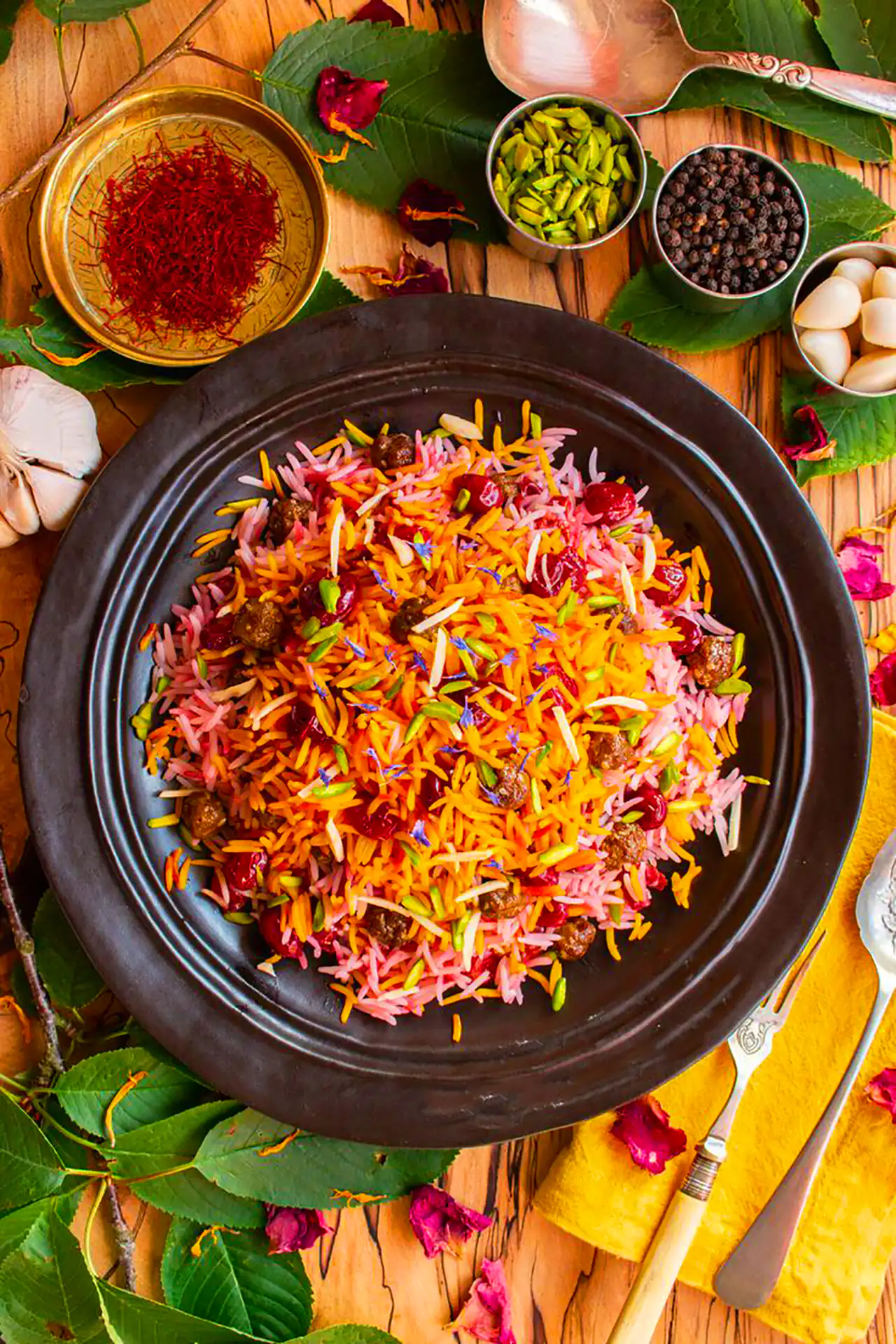 دیزاین پلو ایرانی با گوشت