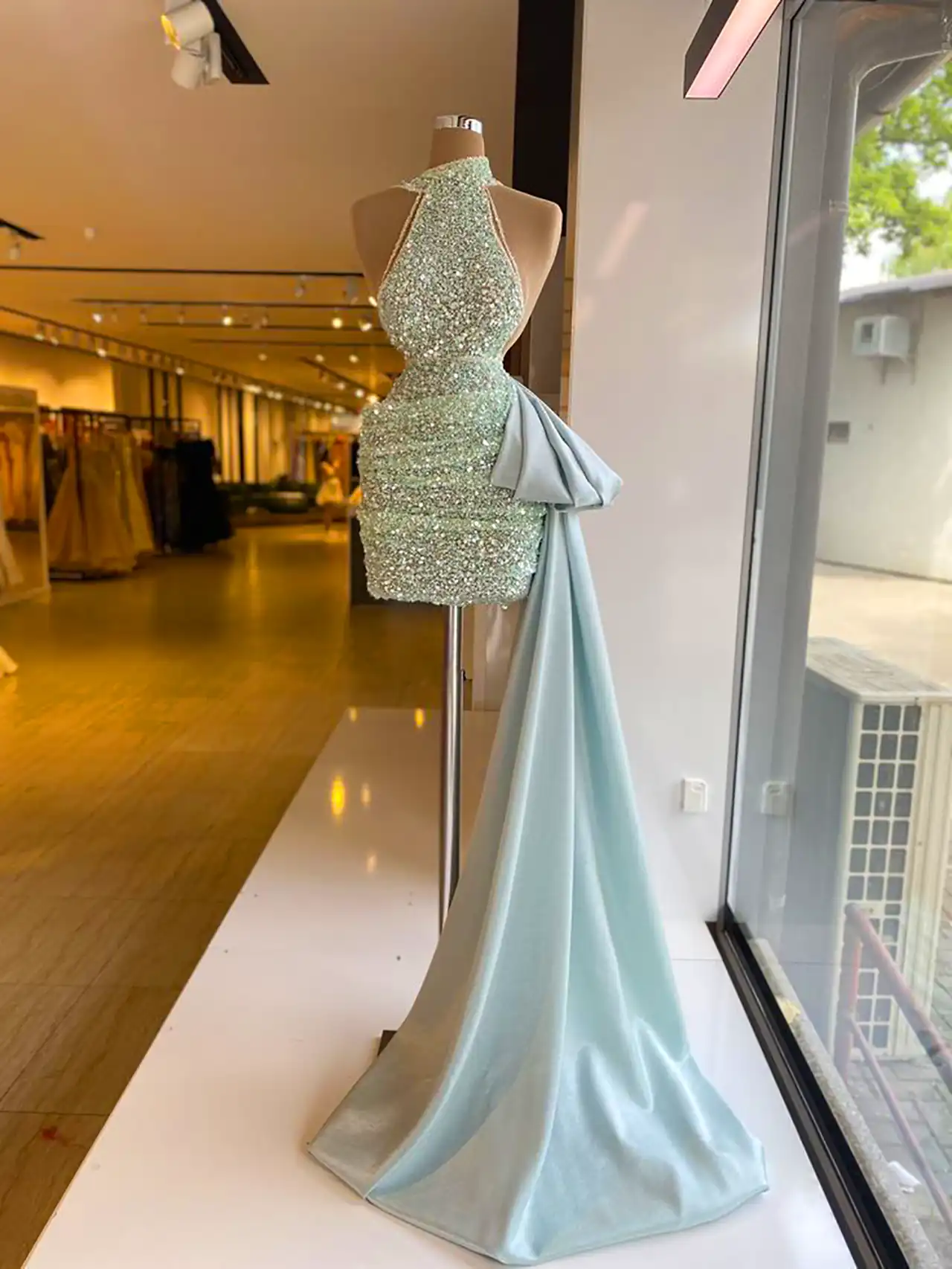 لباس مجلسی کوتاه عروسکی