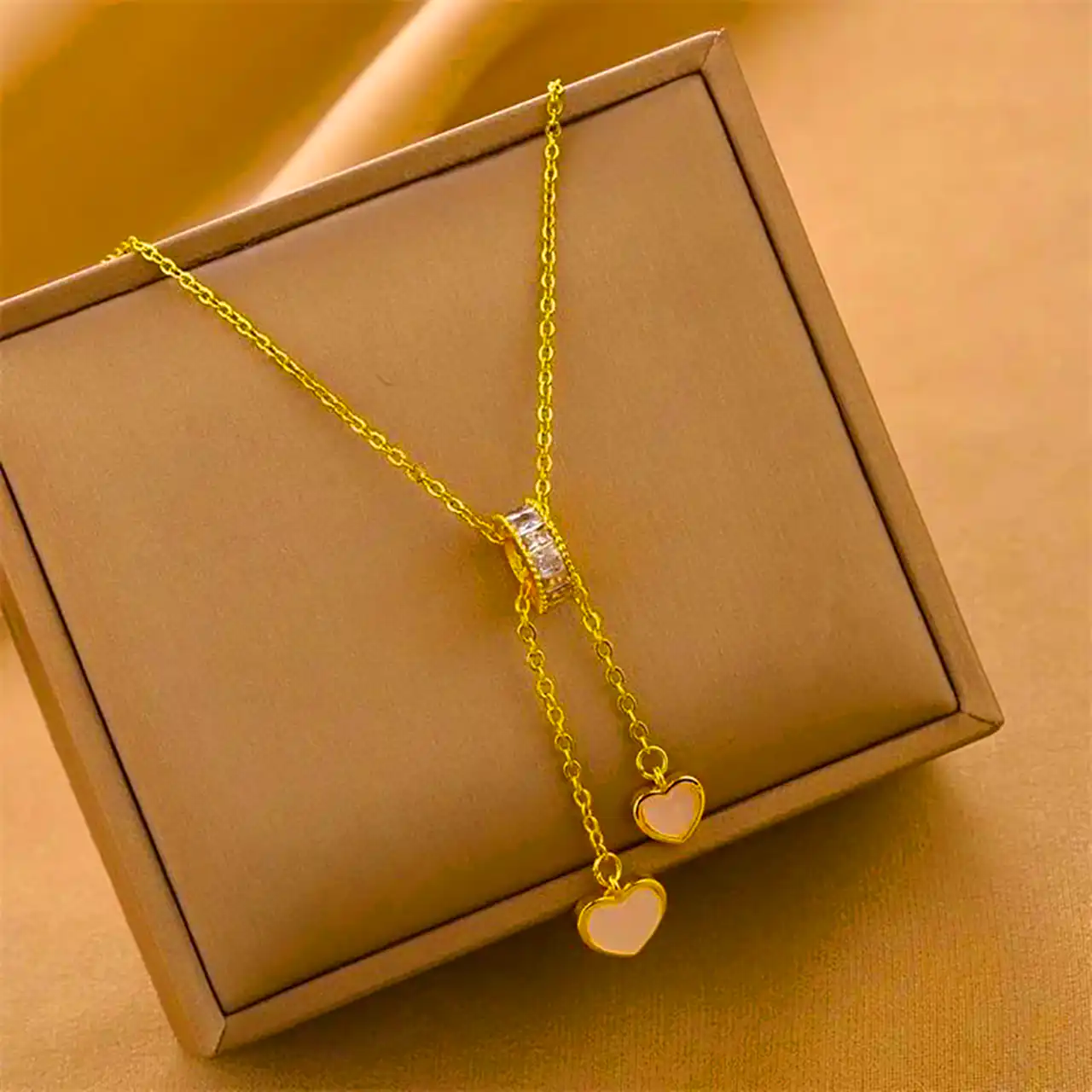 گردن آویز شیک طلا