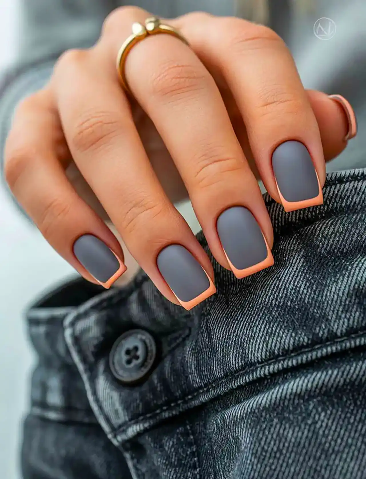 کاشت ناخن مات