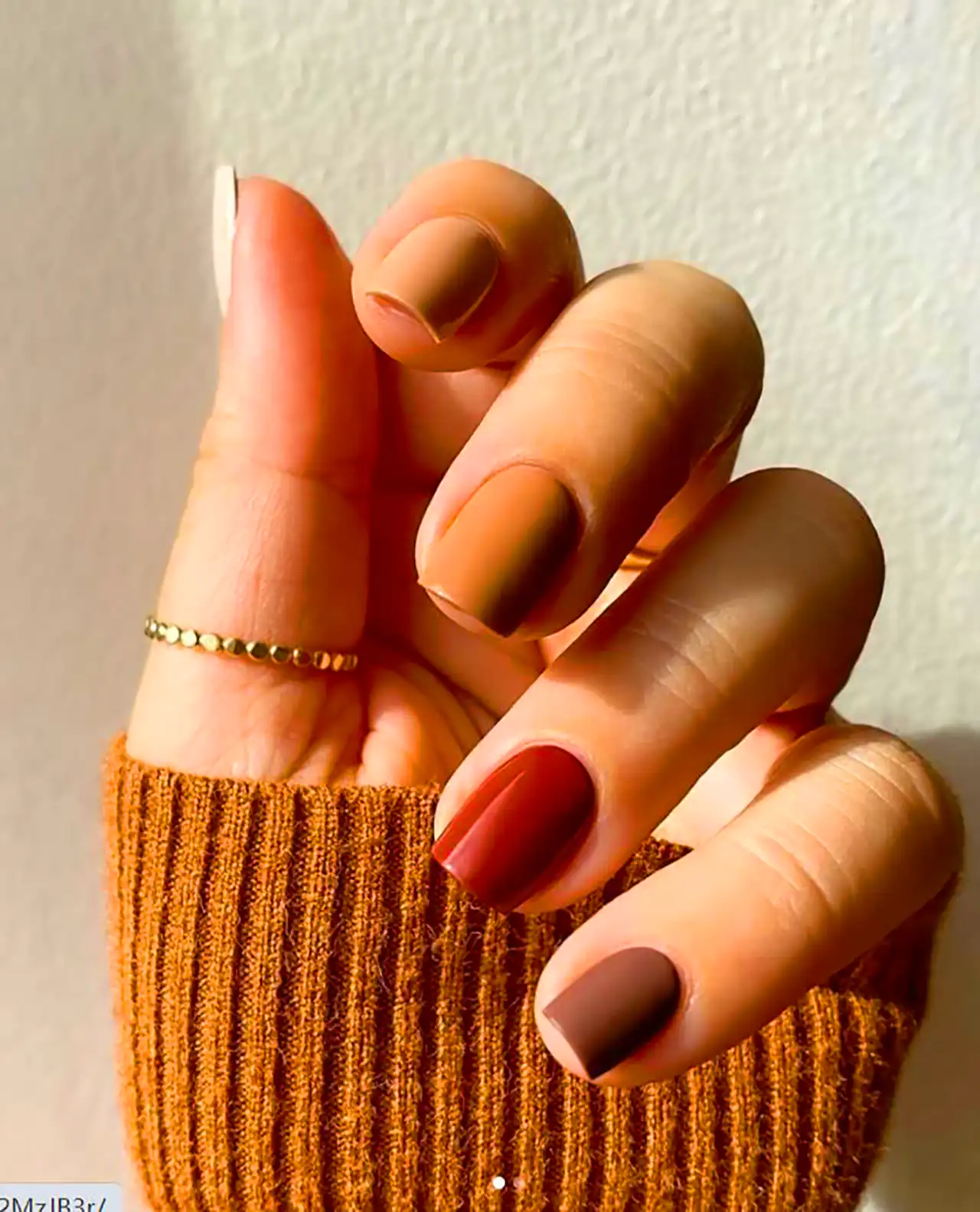 کاشت ناخن مات