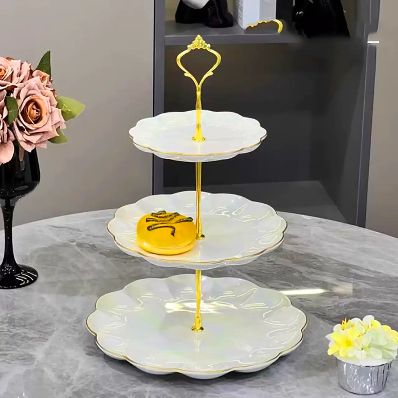 میوه خوری طبقاتی لاکچری