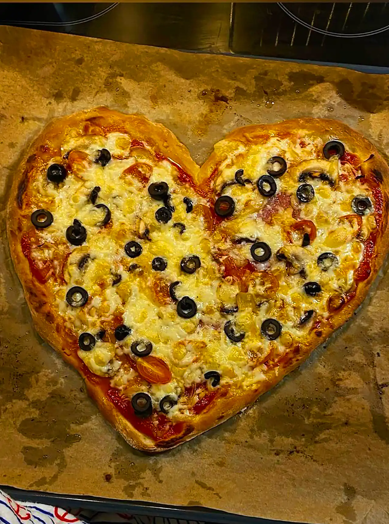 پیتزا قلبی خونگی