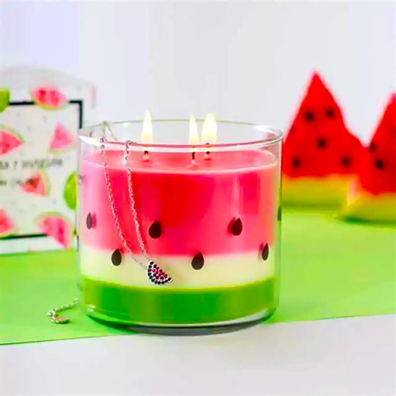 شمع با تم یلدایی