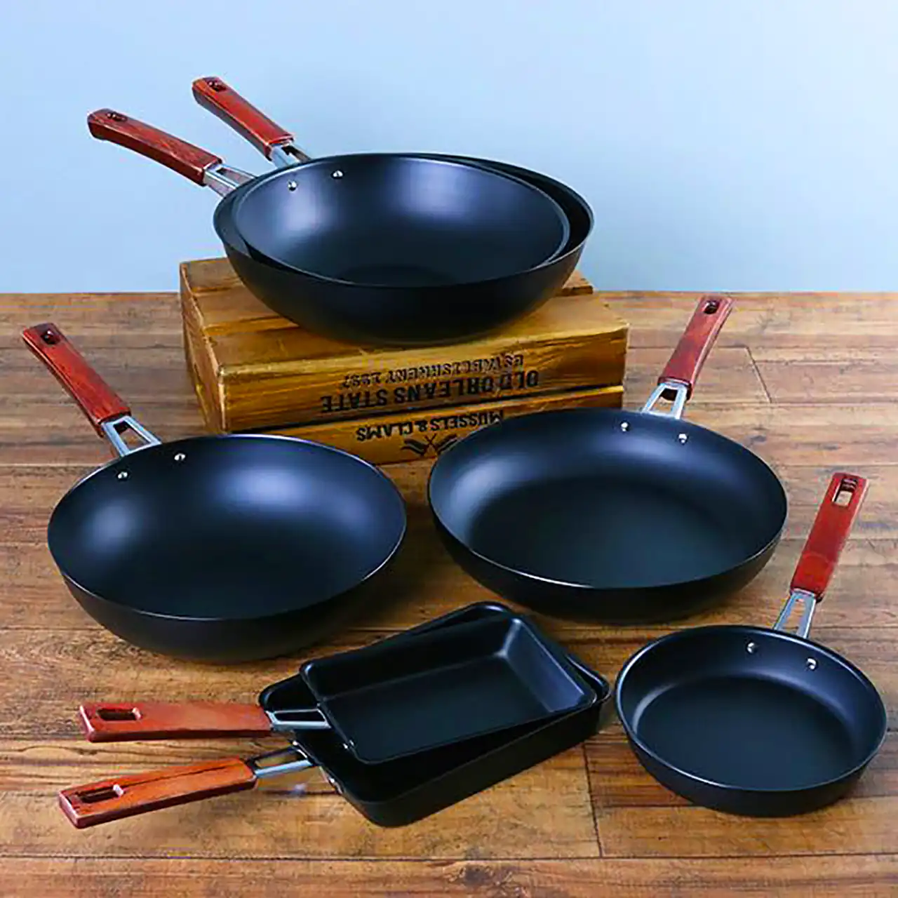 تابه چدنی مدرن