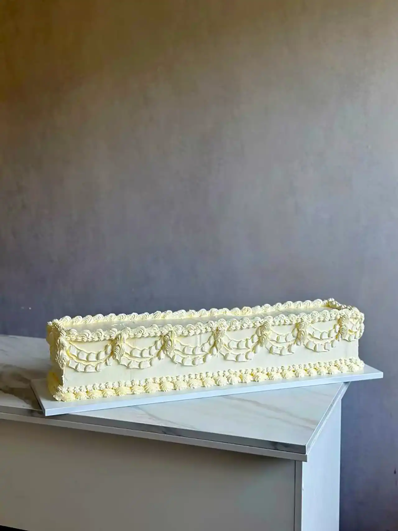 تزیین کیک مستطیلی تولد