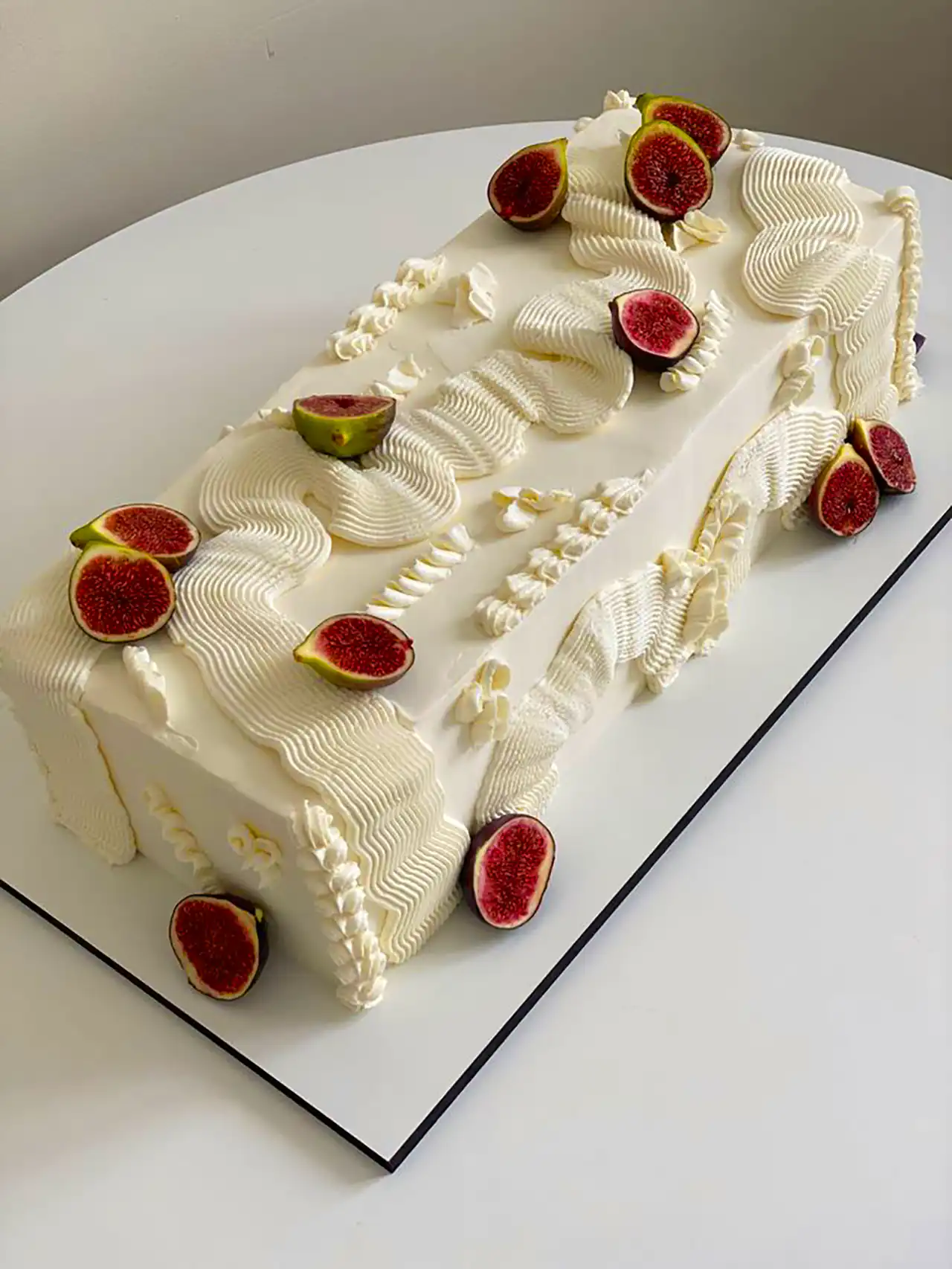 تزیین کیک مستطیلی تولد